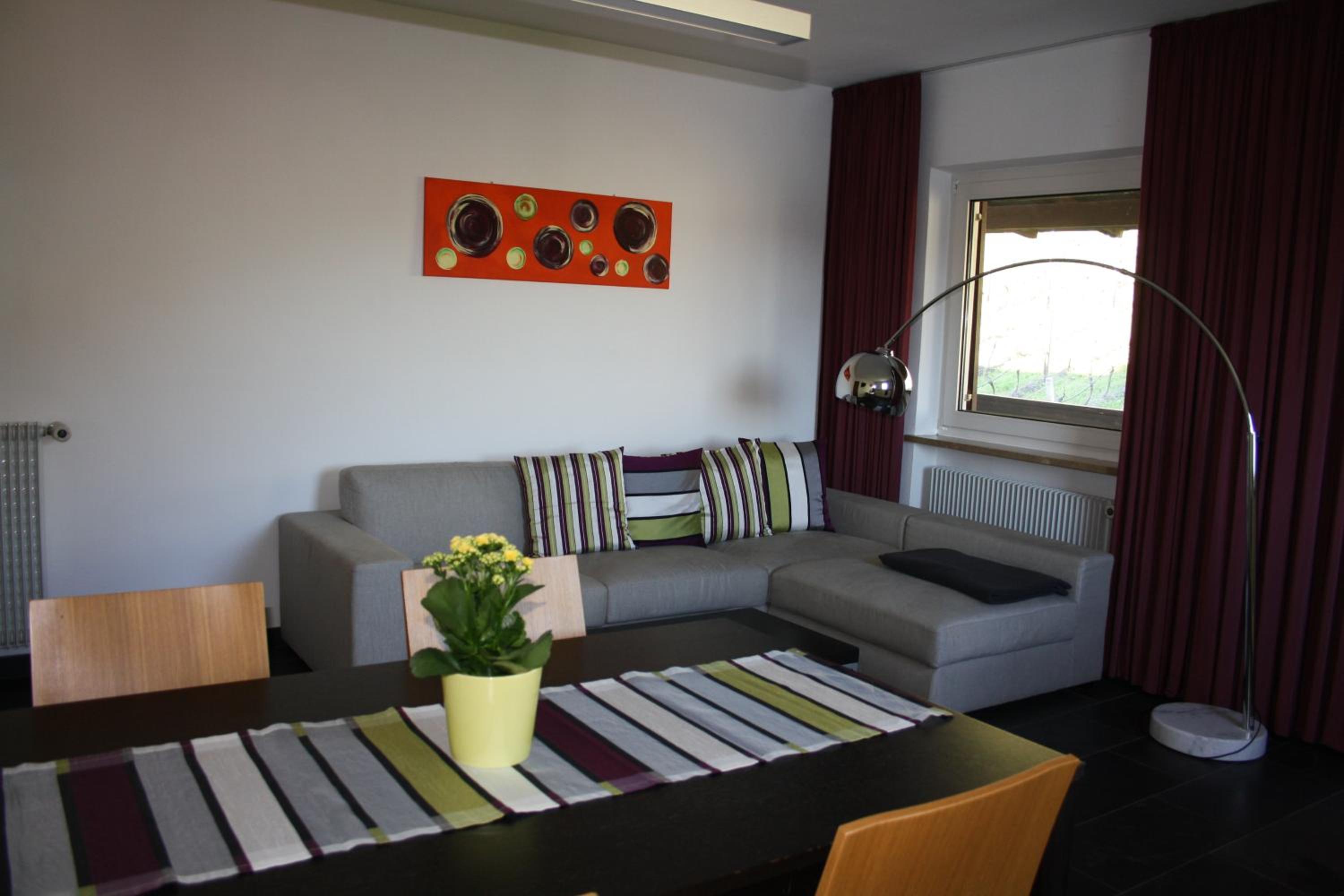 Two-Bedroom Apartment "Weisshorn"