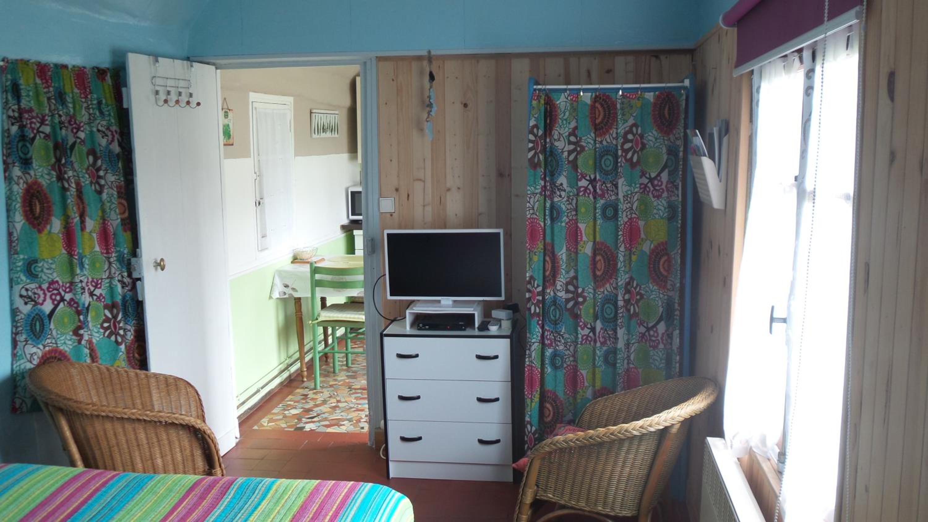 One-Bedroom House photo 2