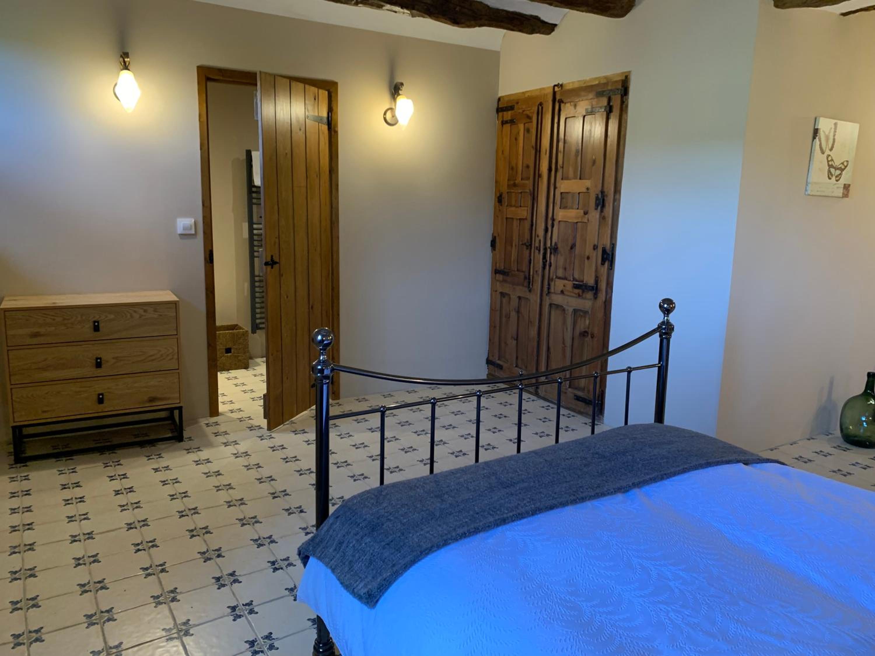 Deluxe Double Room - Photo 7