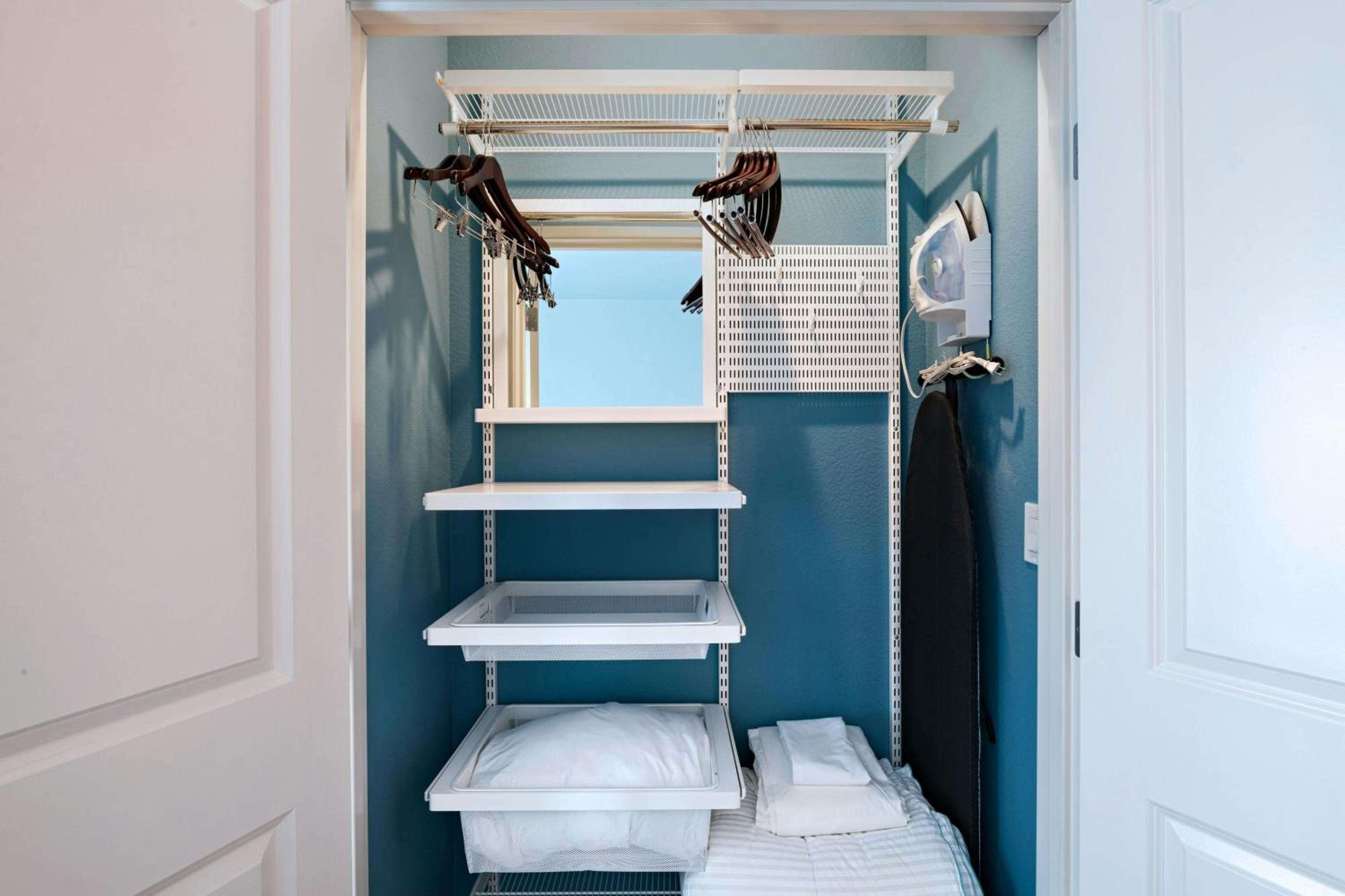 Studio Queen Room with City View - Hearing Accessible photo 1