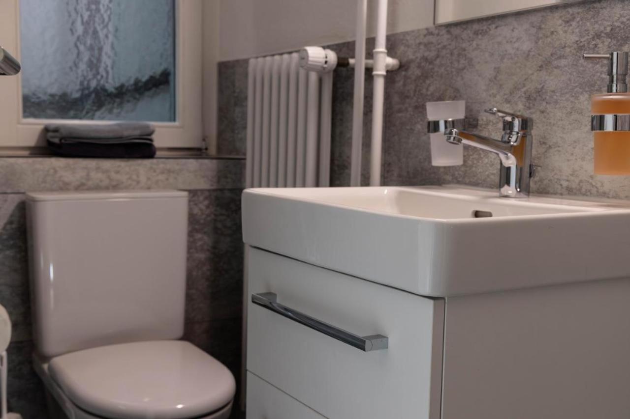 Double Room with Private Bathroom photo 3