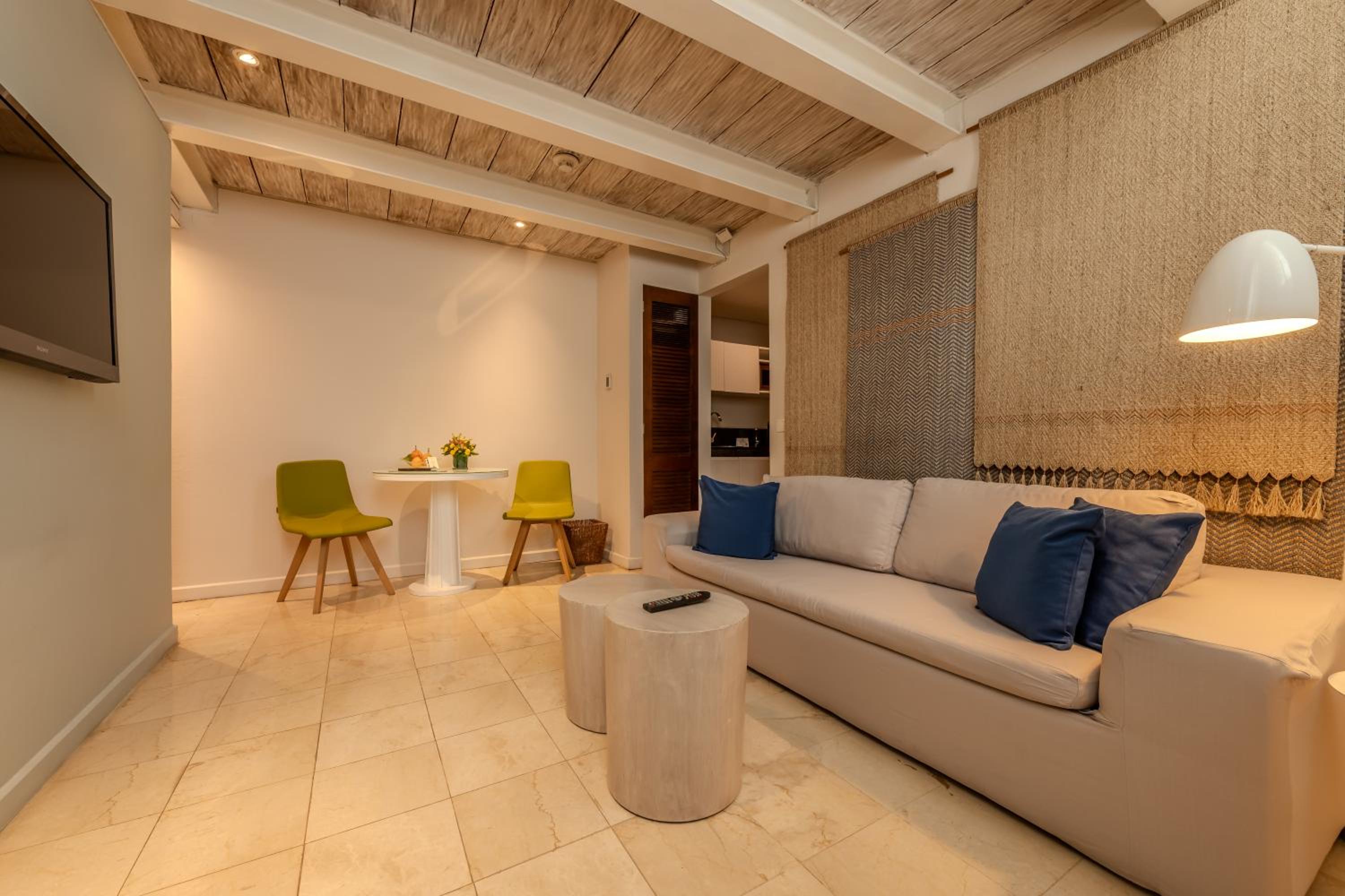 Family Duplex King Suite with Sea View - Photo 9