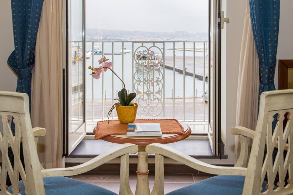 King Room with Sea View photo 2