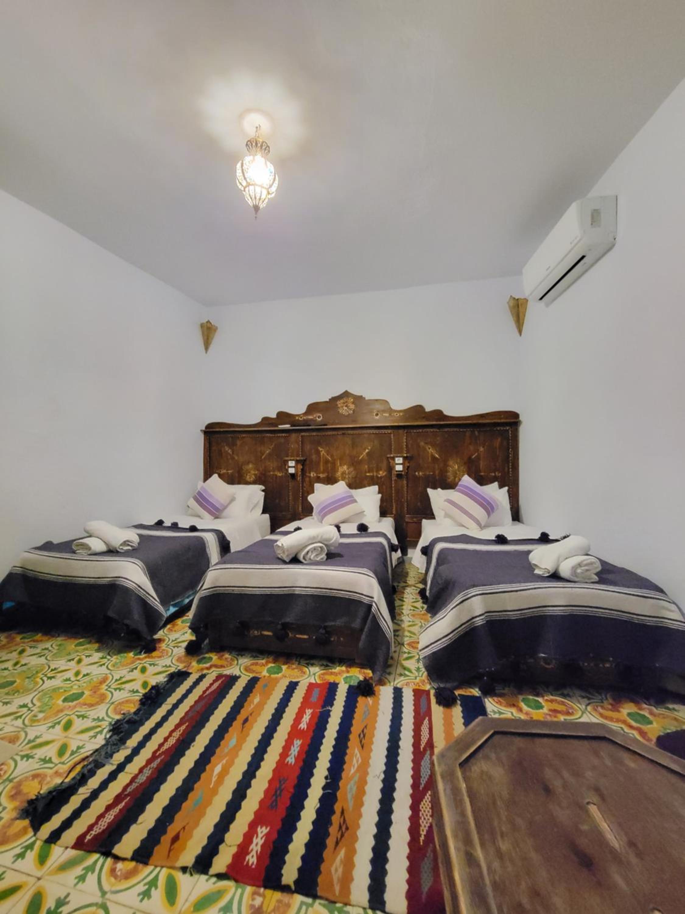 Triple Room with Bathroom - Photo 8