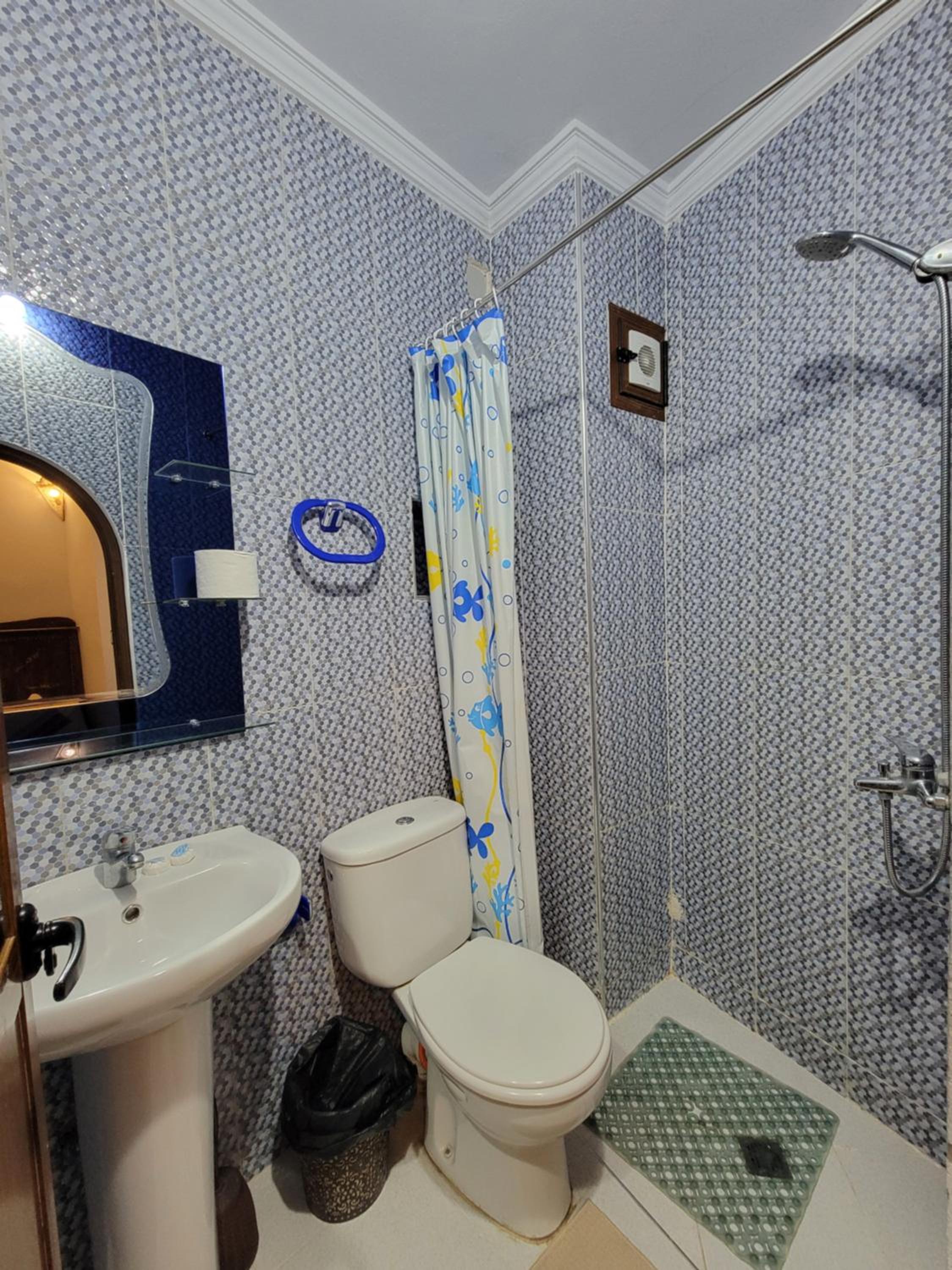 Triple Room with Bathroom - Photo 9