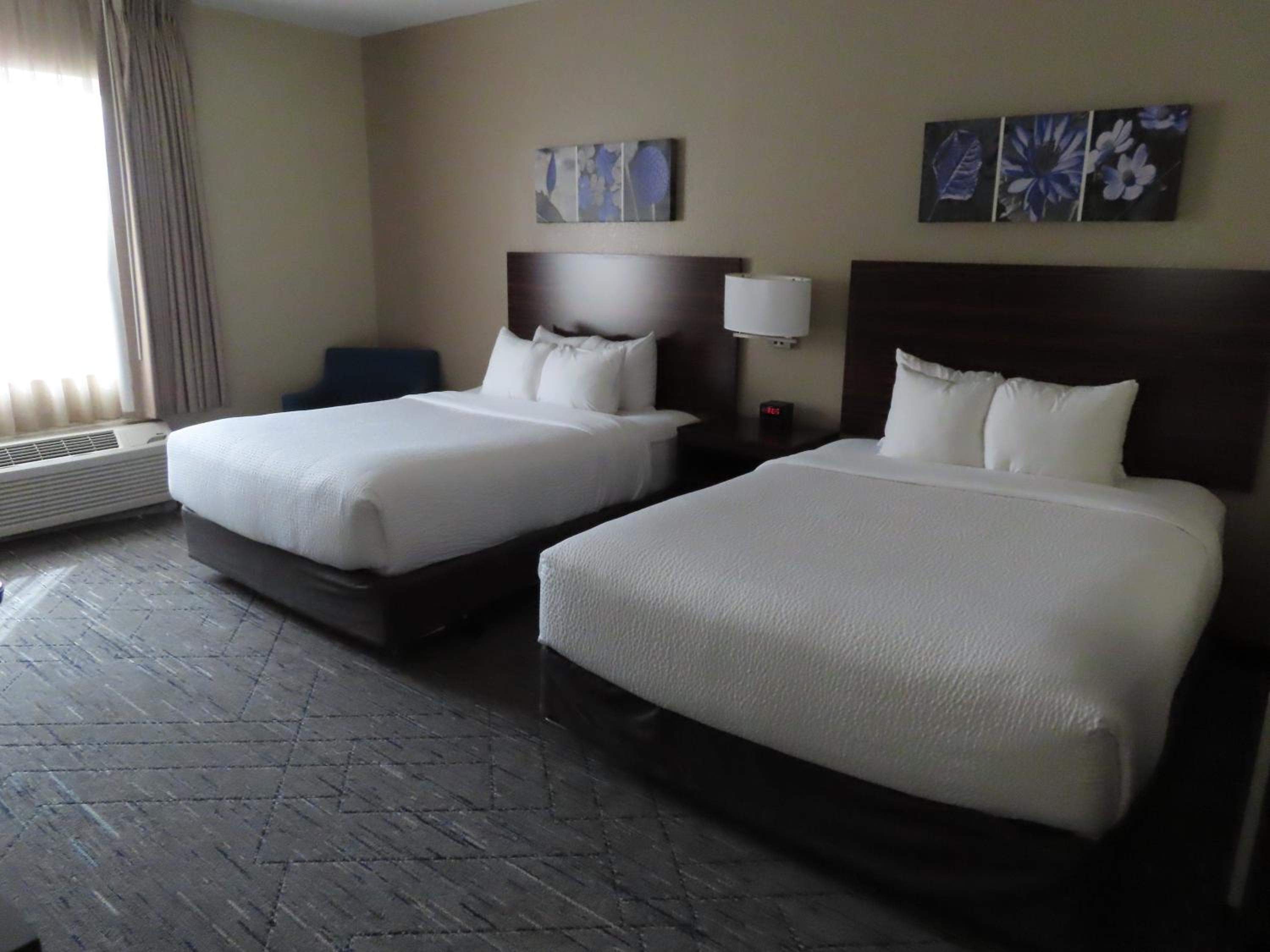 Suite with Two Queen Beds - Accessible/Non-Smoking