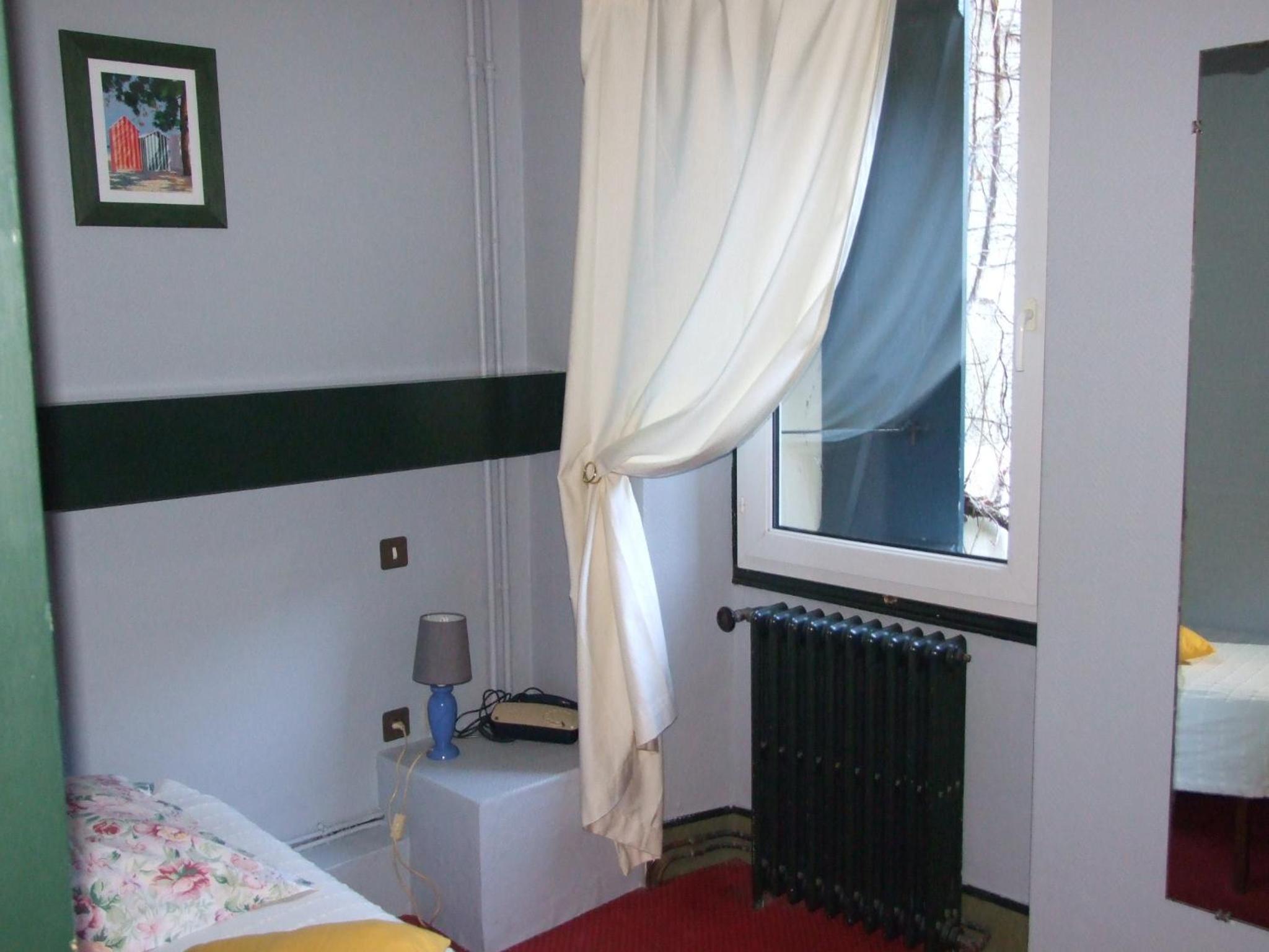 Single Room photo 3