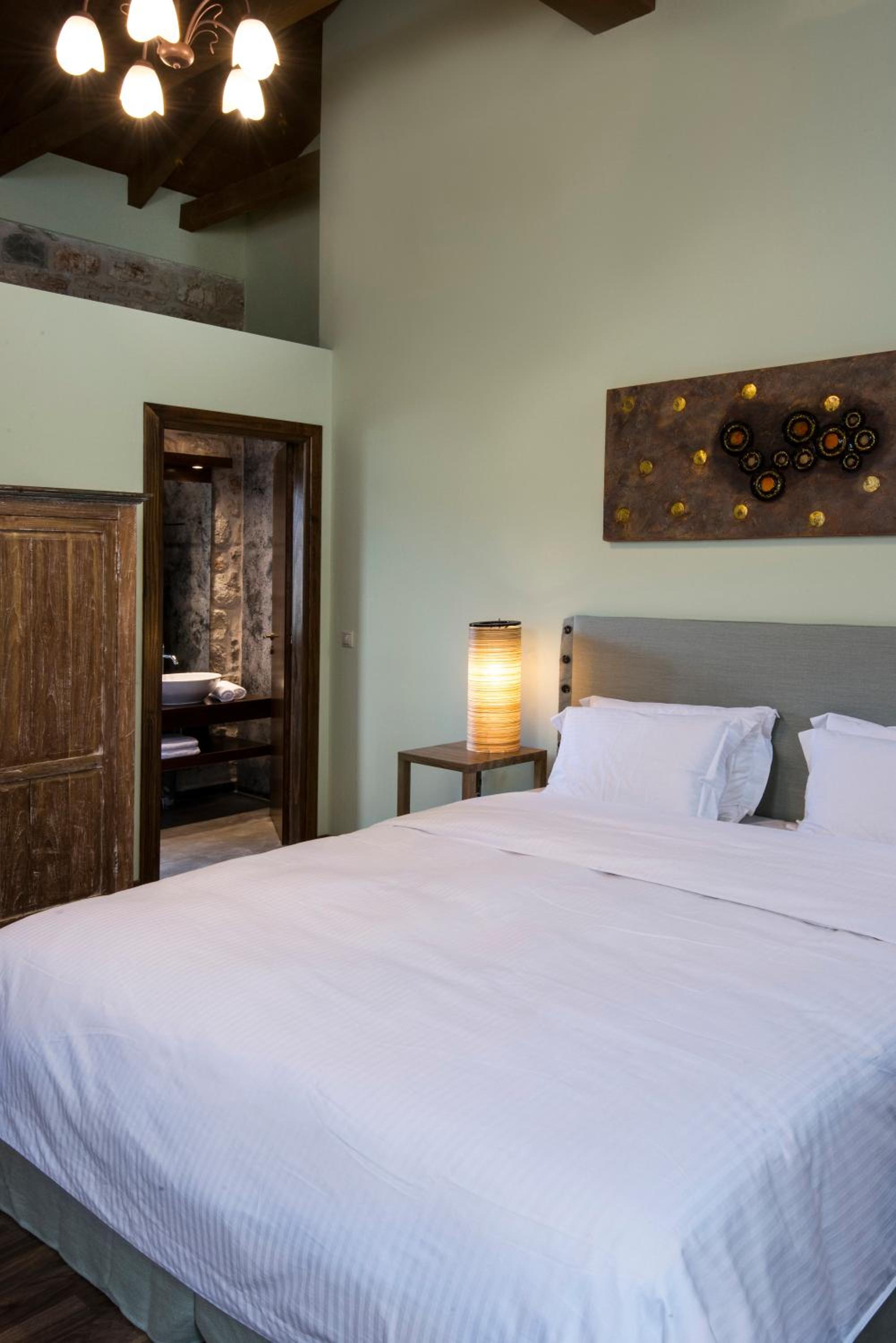 Deluxe Double or Twin Room with Fireplace photo 2