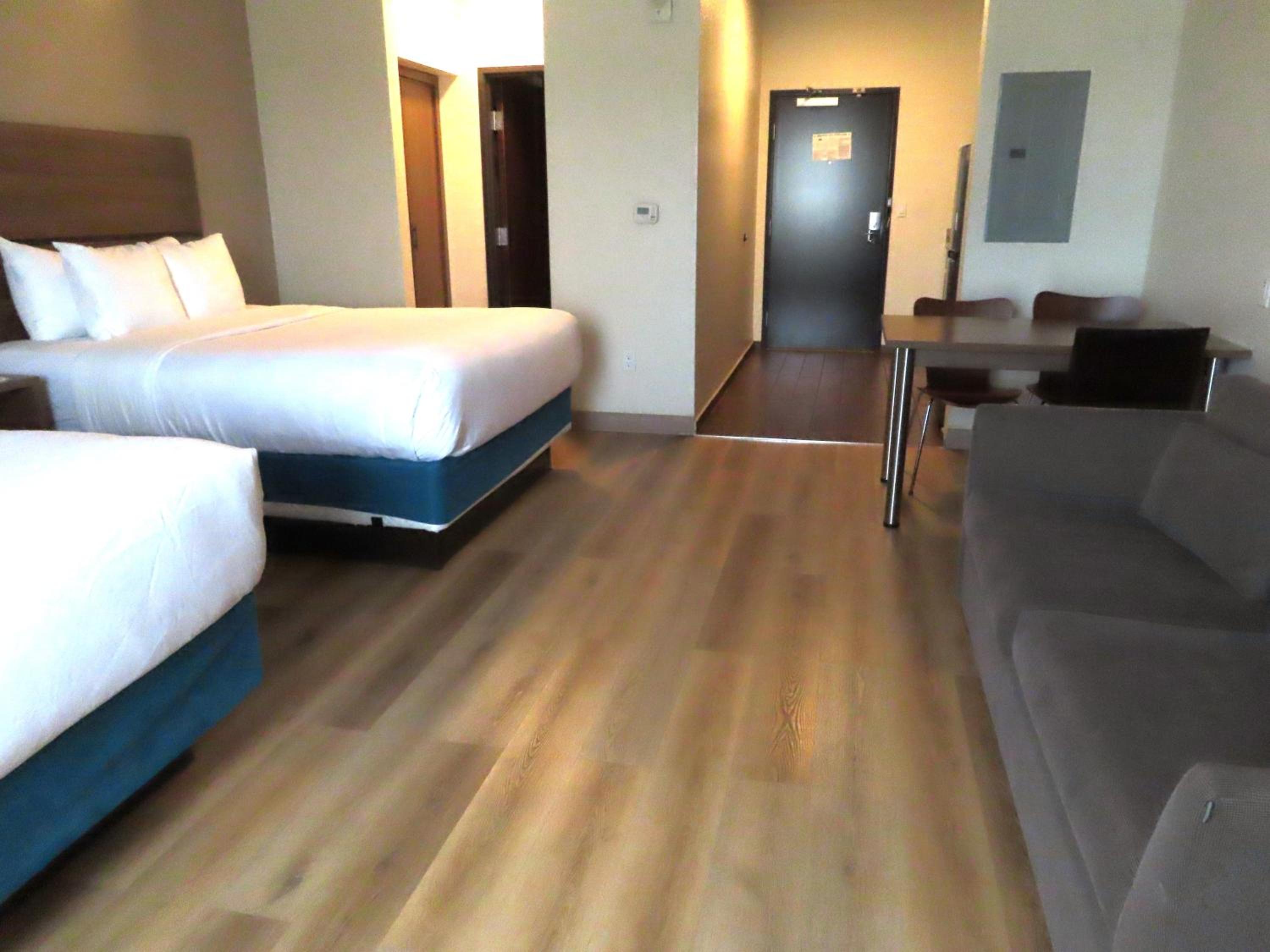 Suite with Two Queen Beds - Accessible/Non-Smoking photo 1