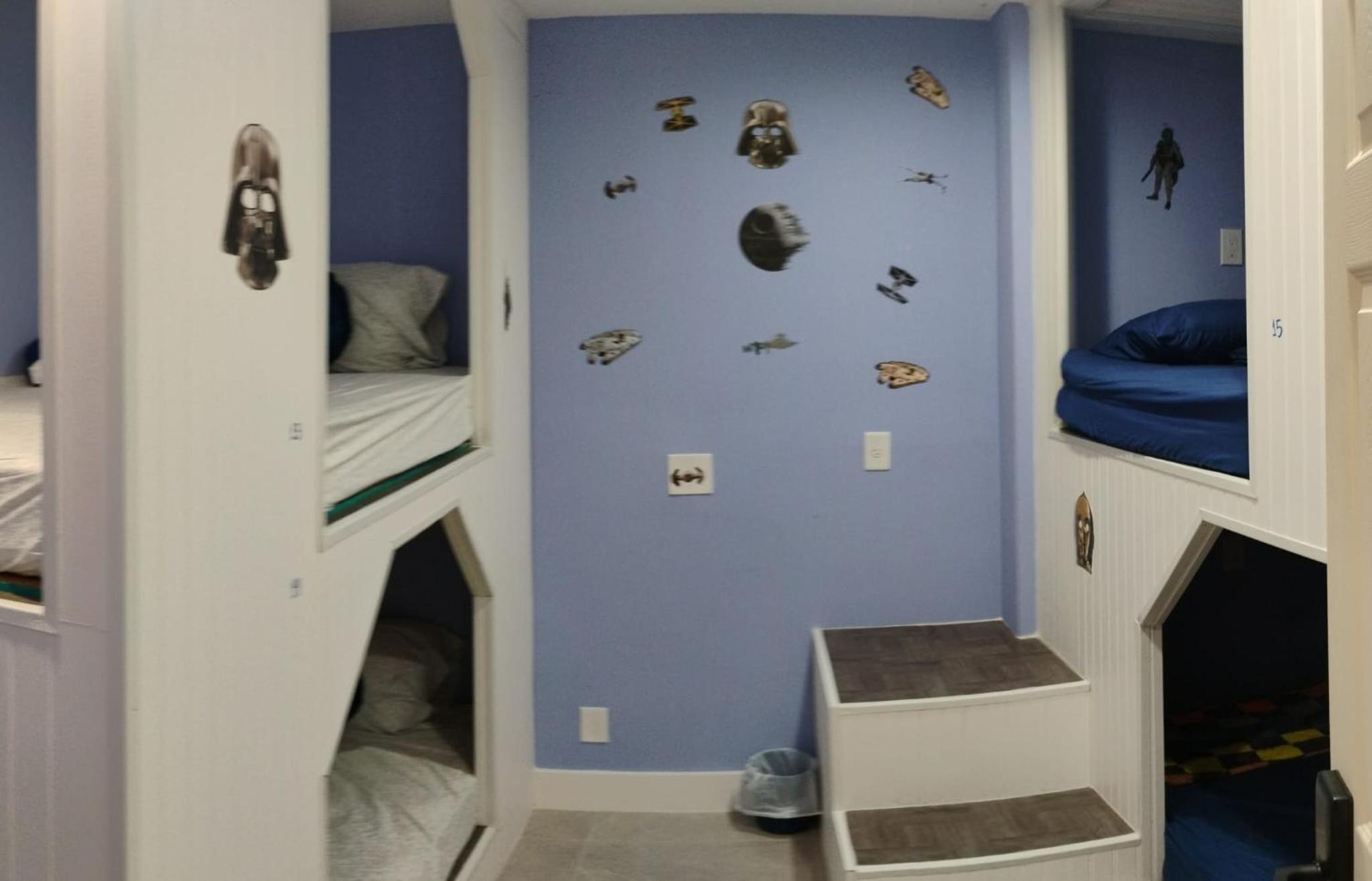 Bed in 4-Bed Mixed Dormitory Room photo 1