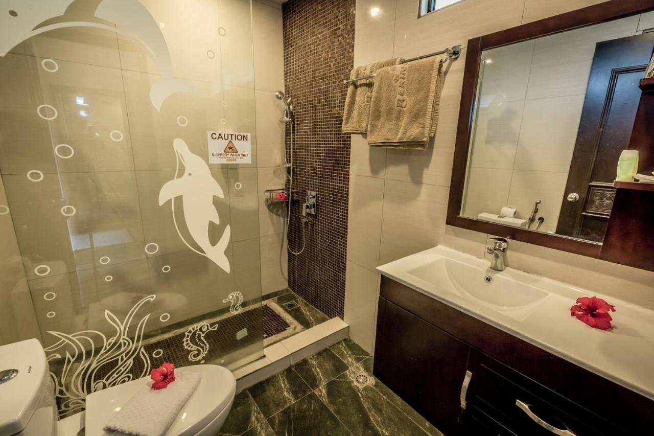 Deluxe Double or Twin Room with Pool View photo 2