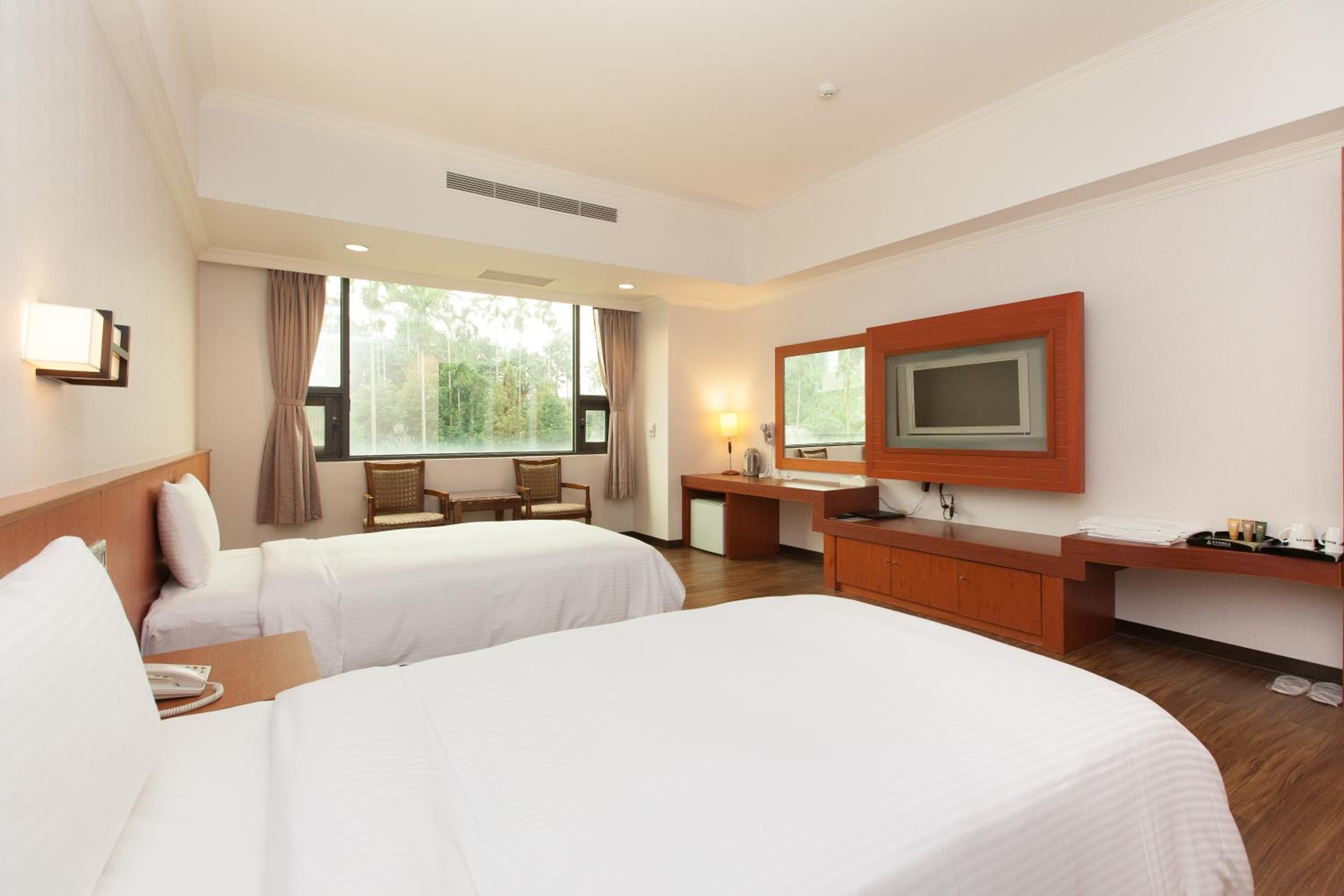 Double or Twin Room photo 2