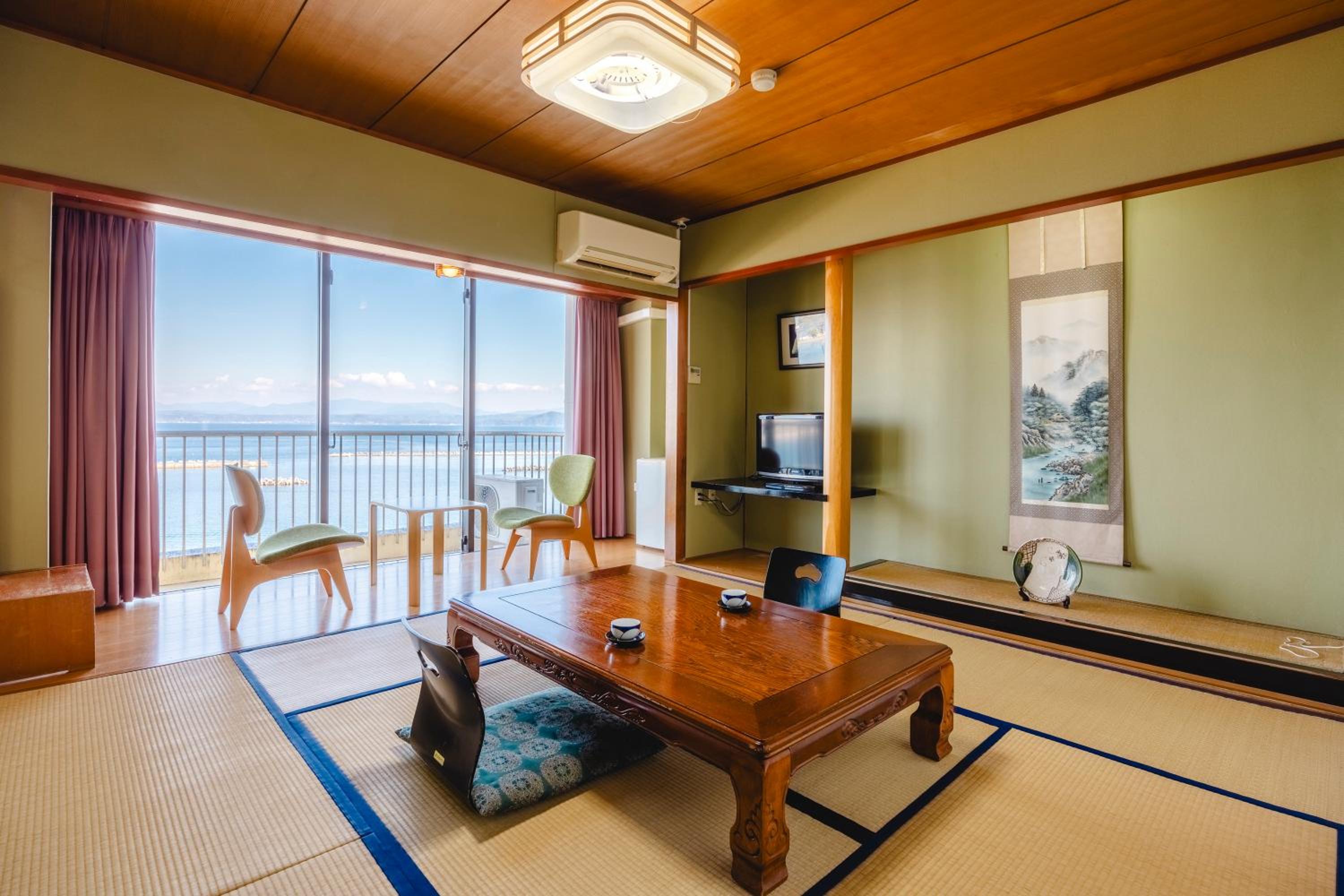 Japanese-Style Quadruple Room