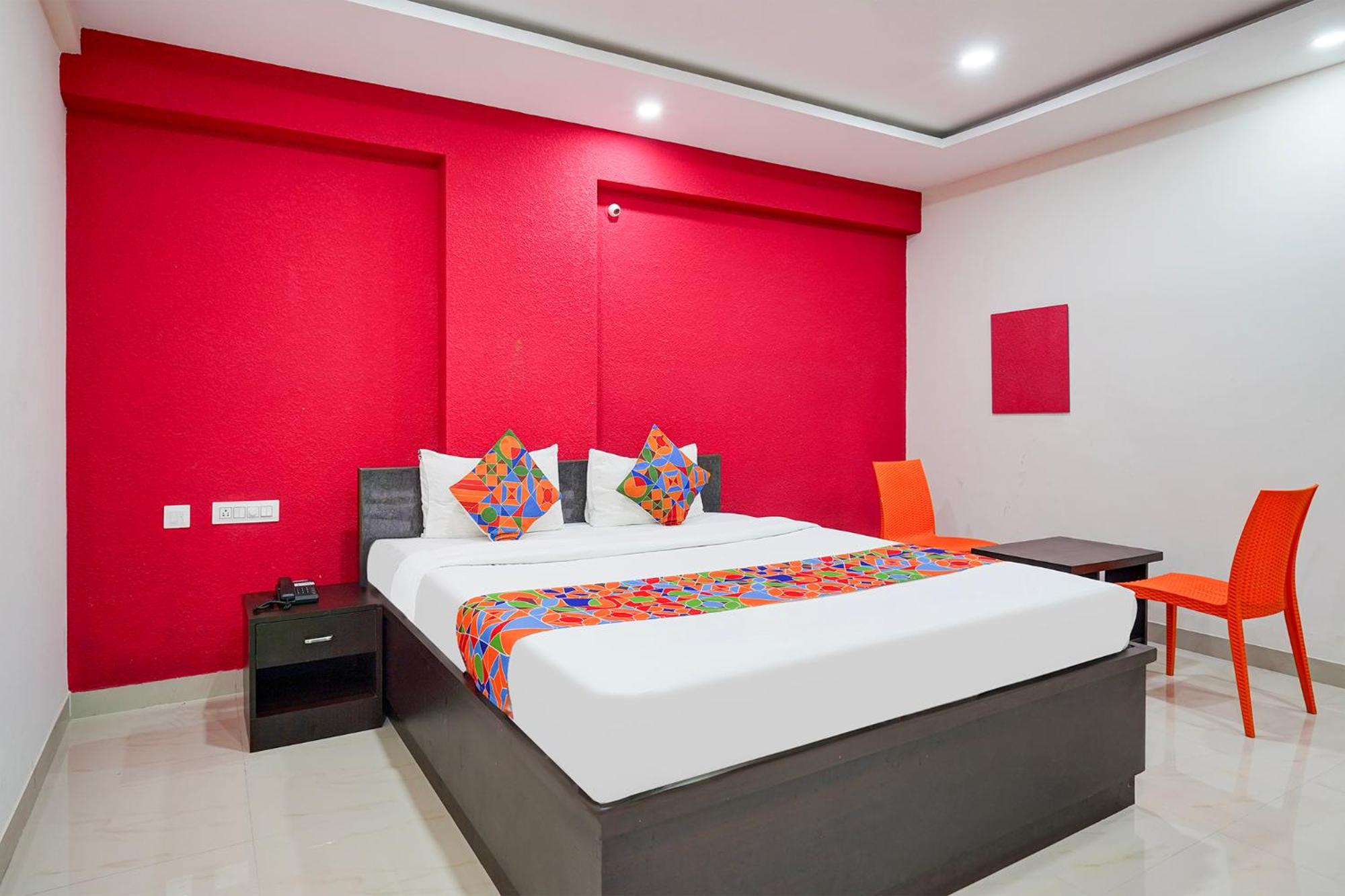 Deluxe Room - Photo 1