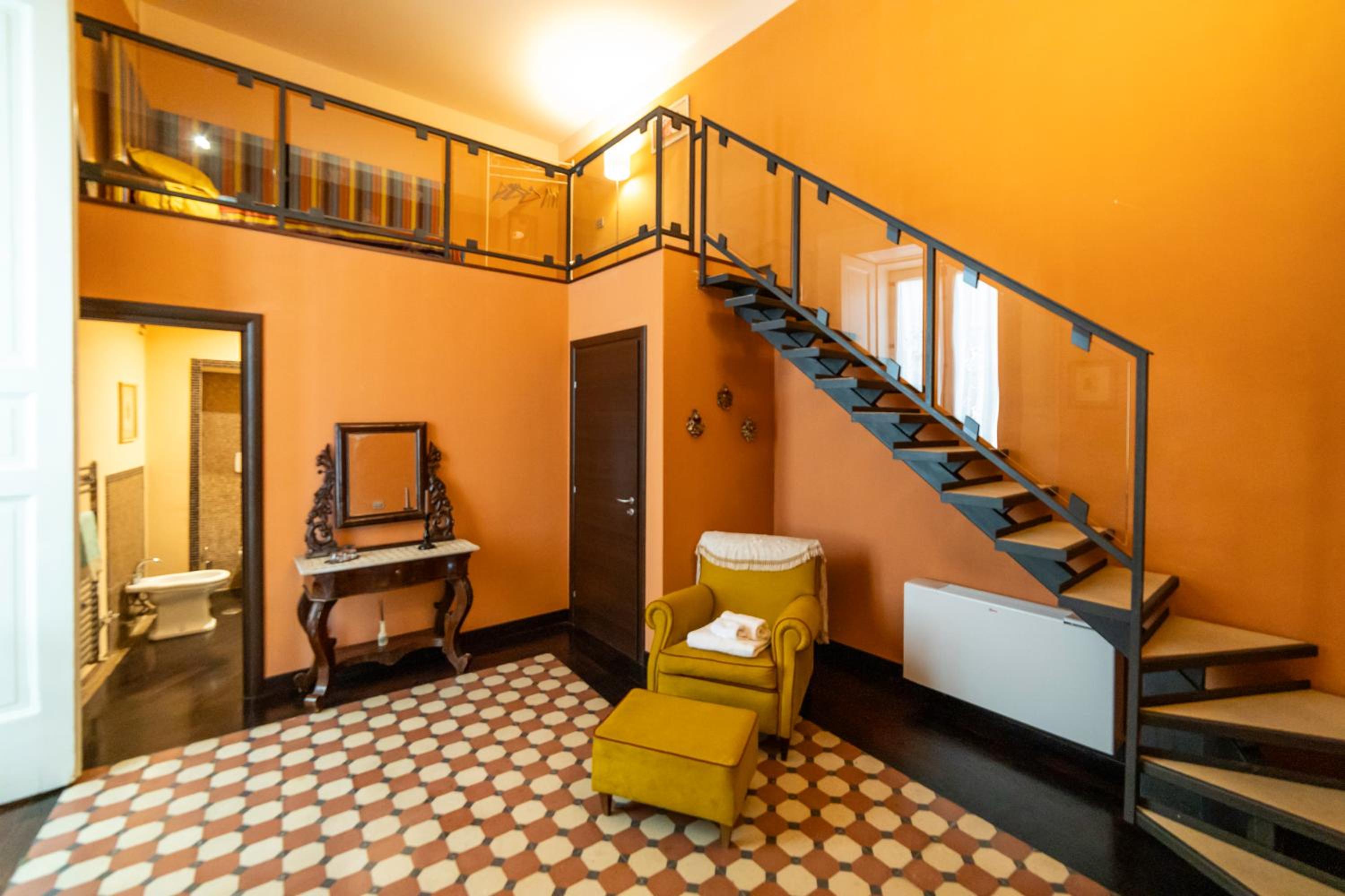 Queen Room with Balcony photo 2