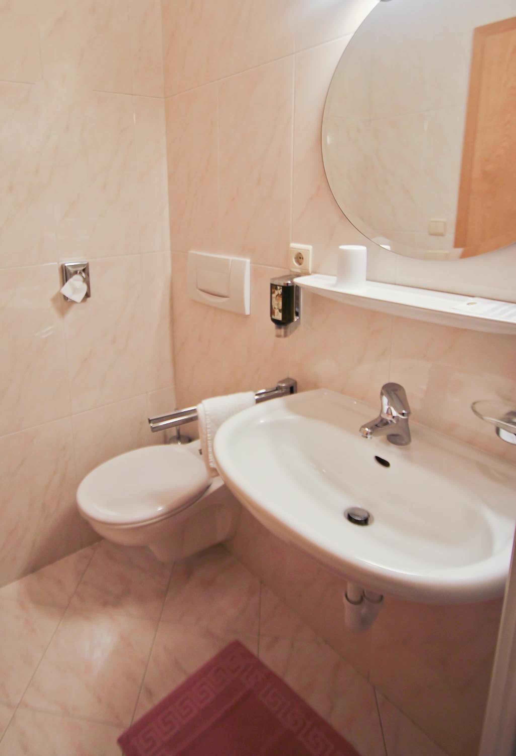 Comfort Twin/Double Room - Photo 12