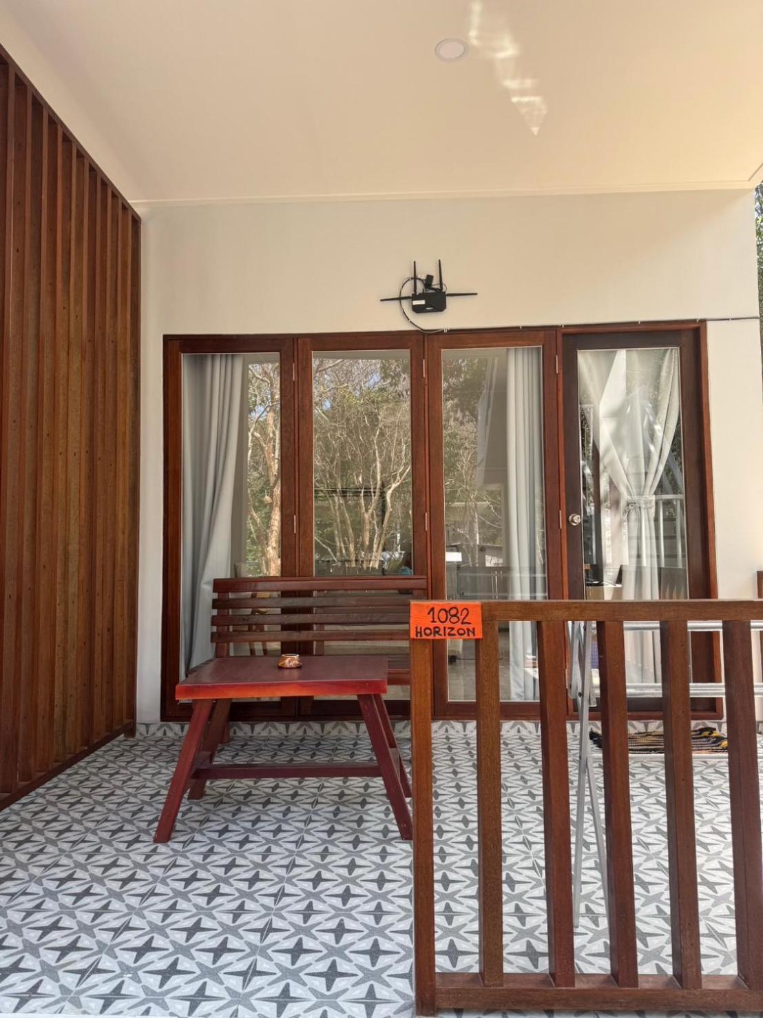 Studio with Terrace - Photo 8