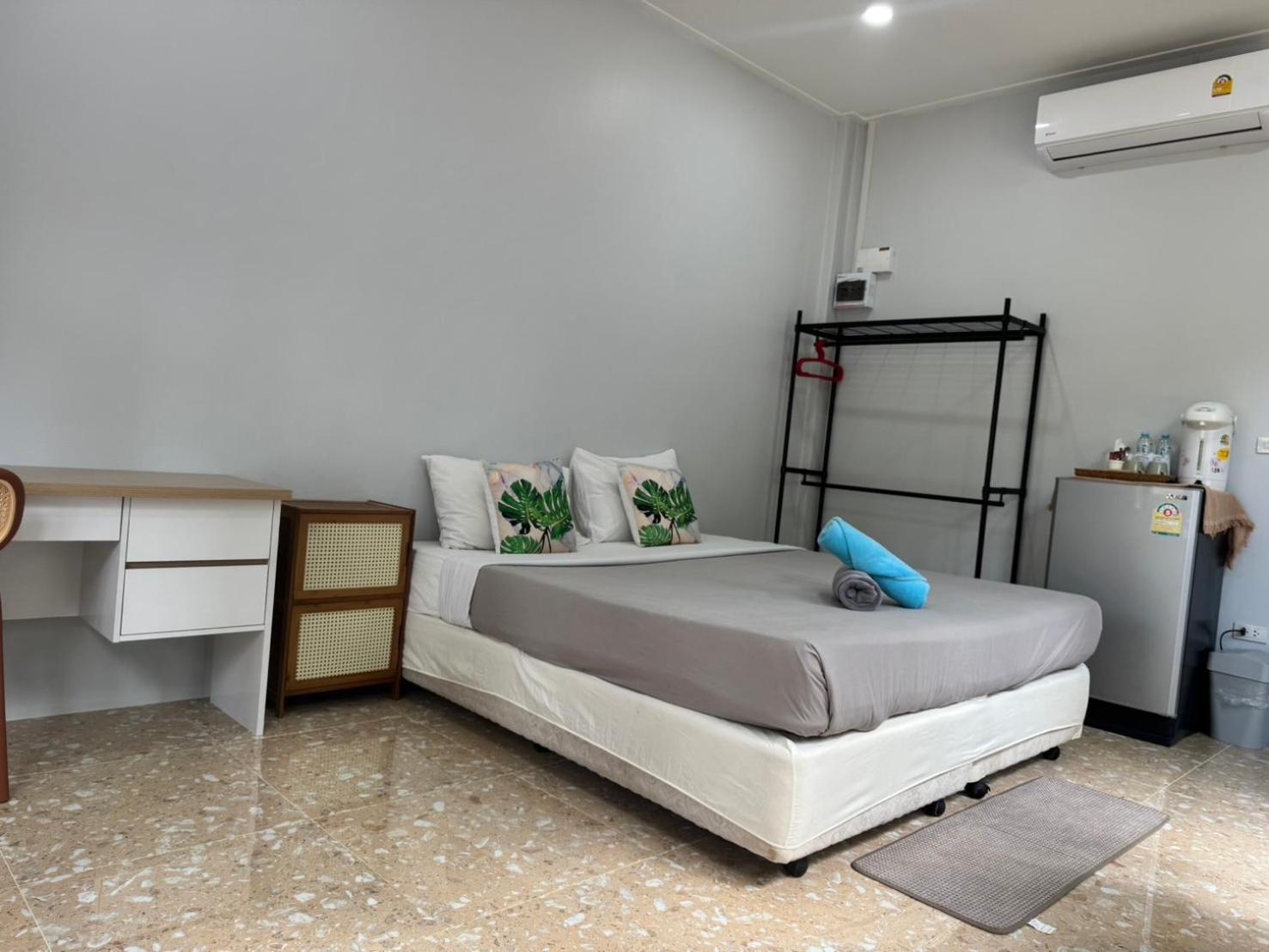 Studio with Terrace - Photo 10
