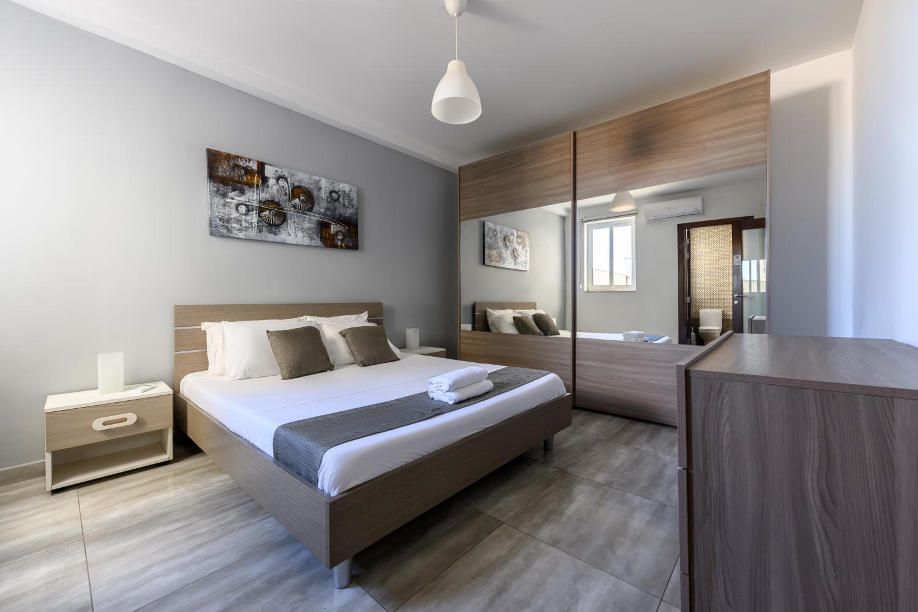Double Room With Private Bathroom photo 3
