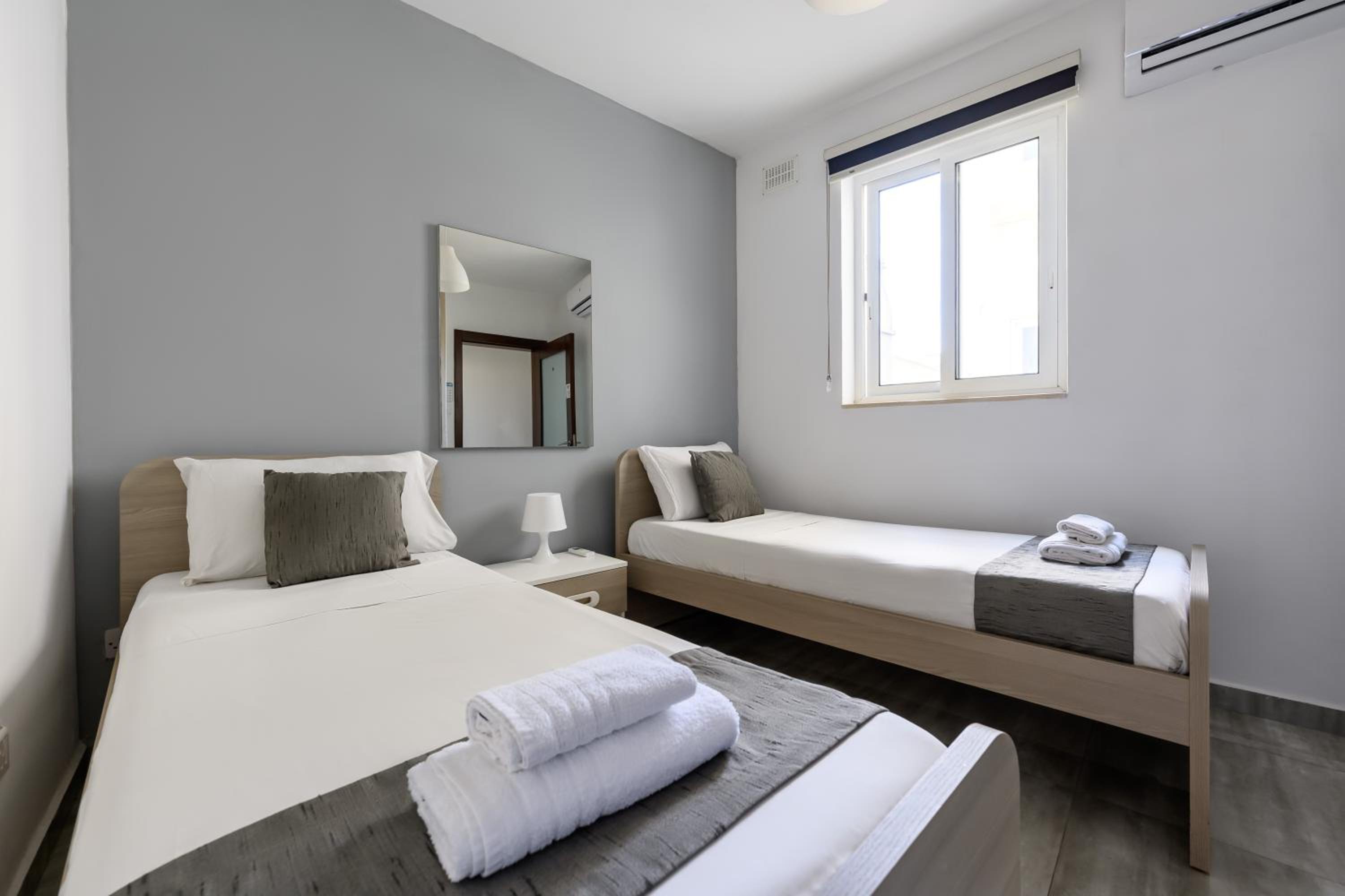 Double Room With Shared Bathroom photo 1