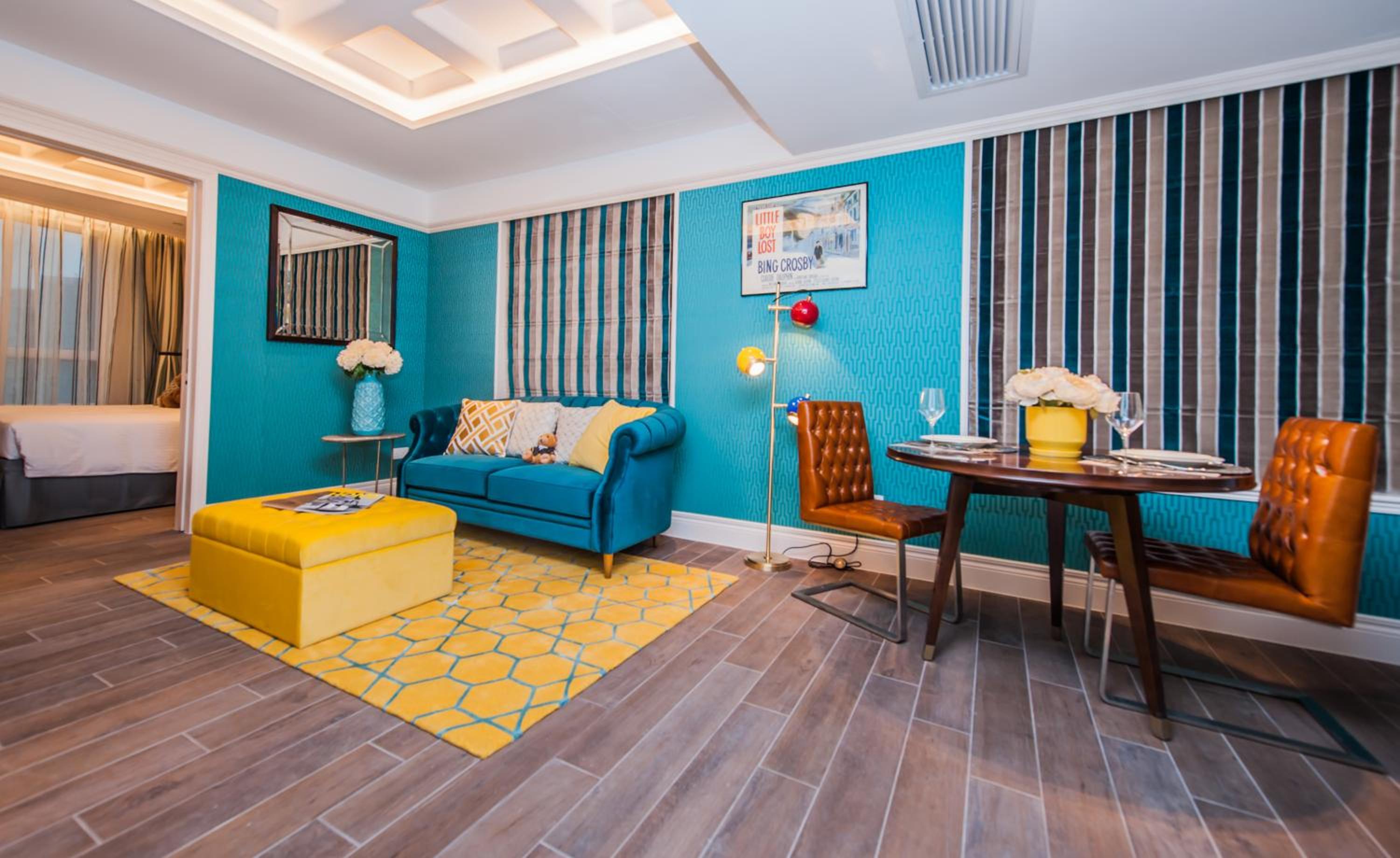 Grand Deluxe Queen Suite photo 2
