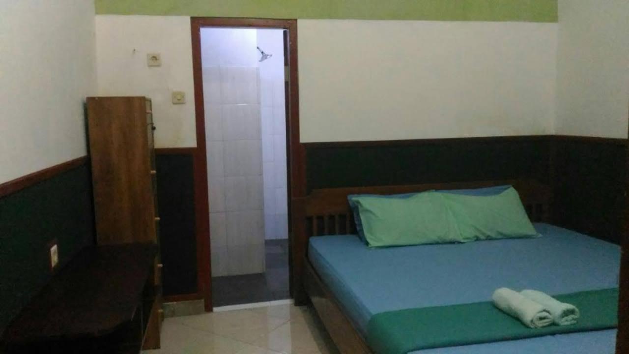 Double Room - Photo 2