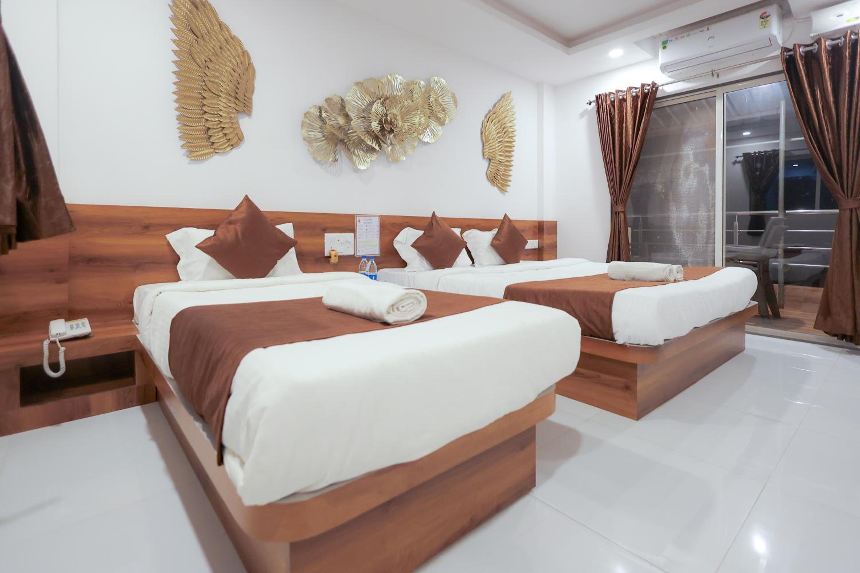 Triple Room with Balcony photo 3