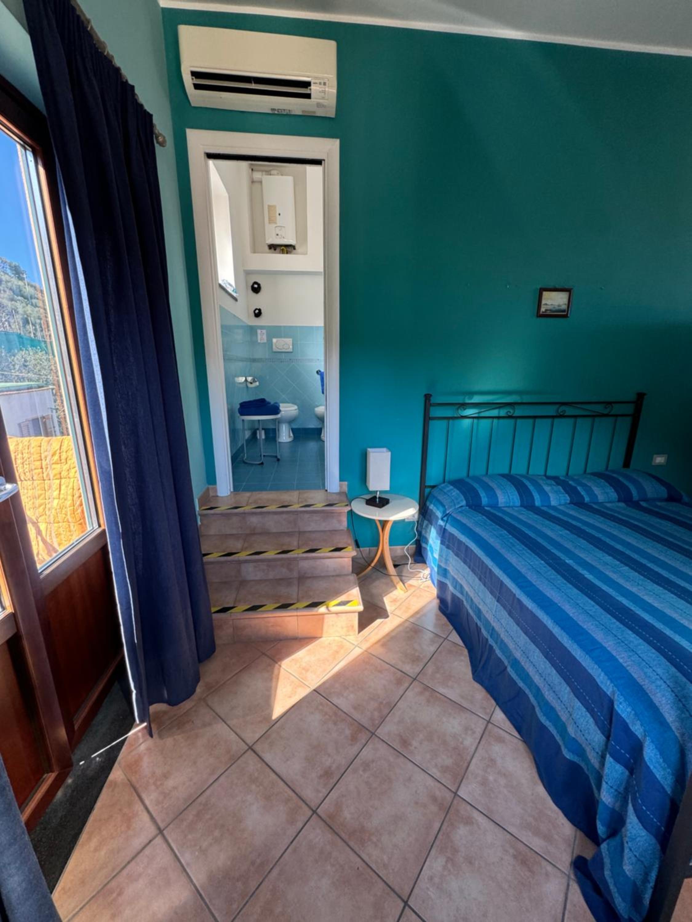 One-Bedroom Apartment with Sea View photo 3
