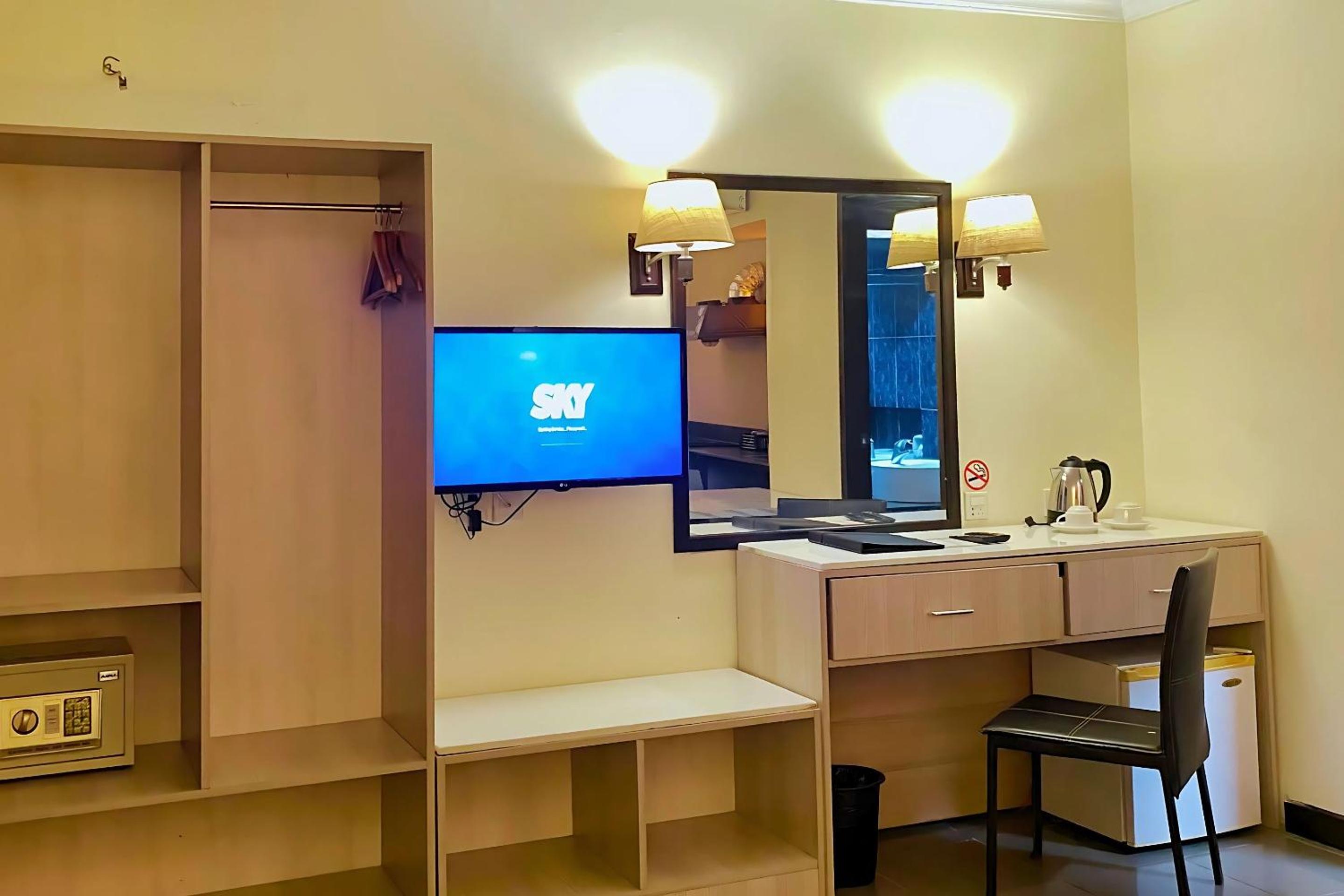 Deluxe Apartment - Photo 2