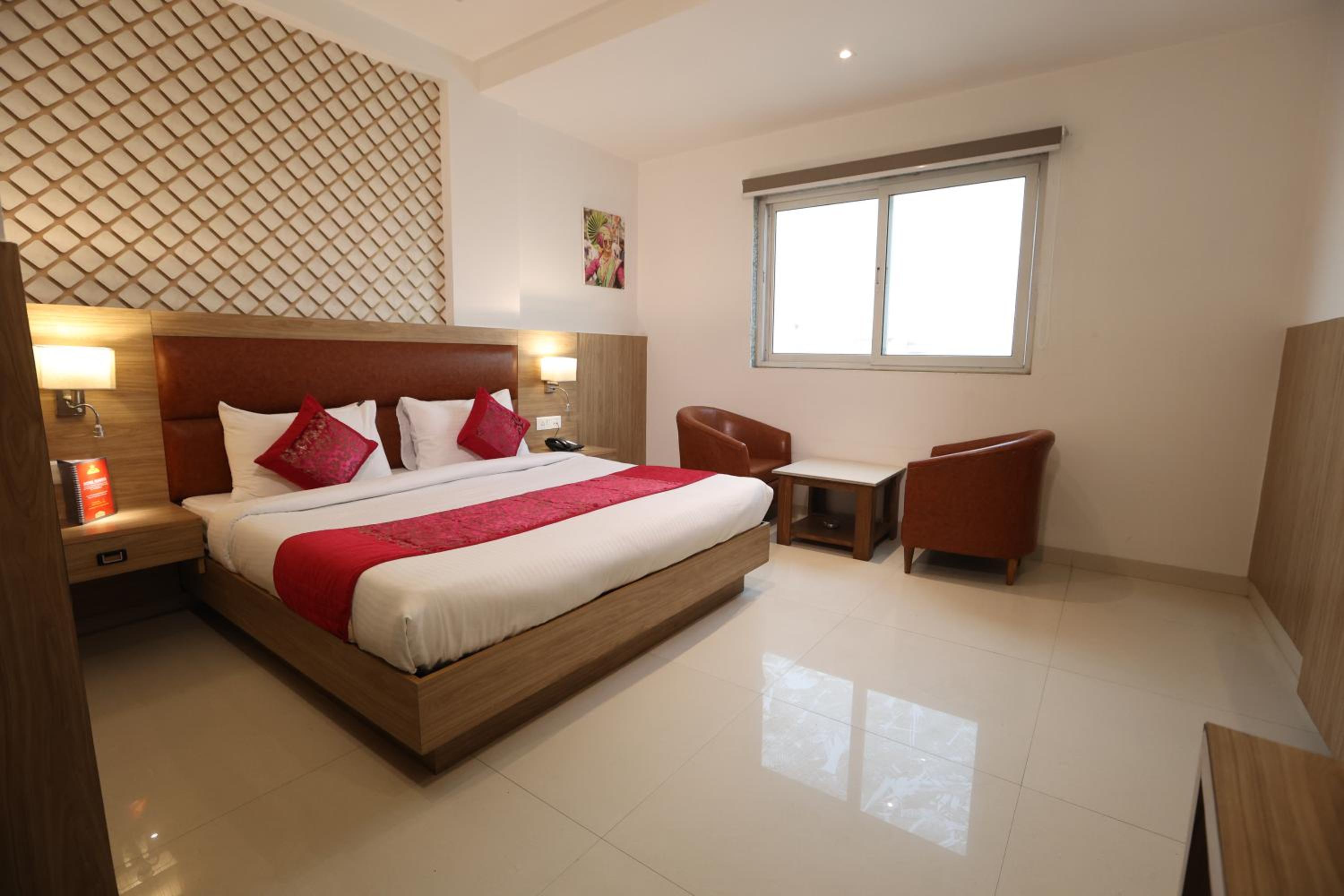 Executive Suite photo 2