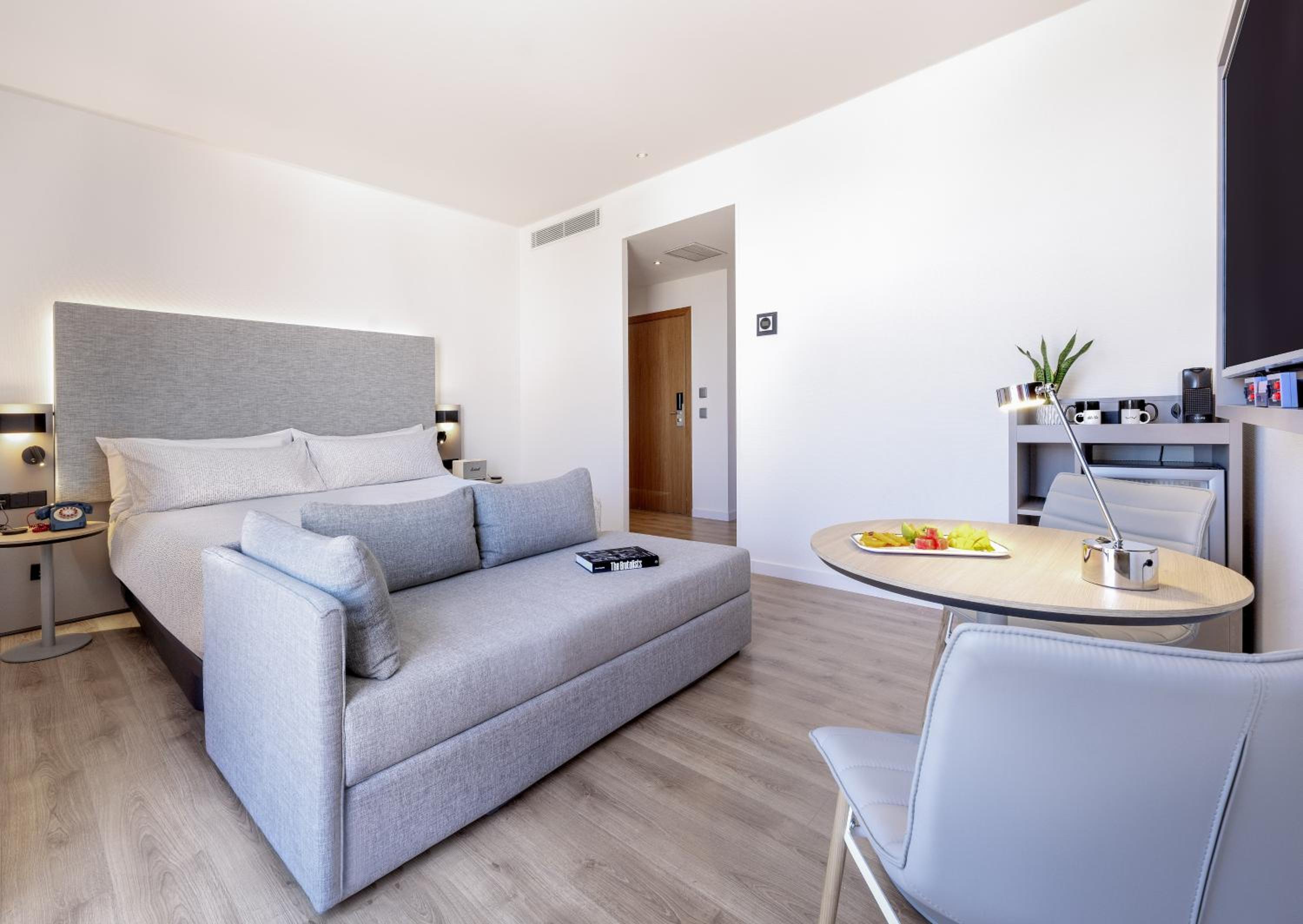 The Studio with Terrace Connected