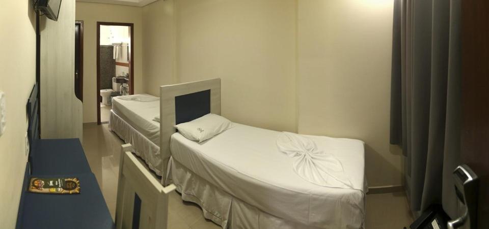 Executive Twin Room - Photo 2