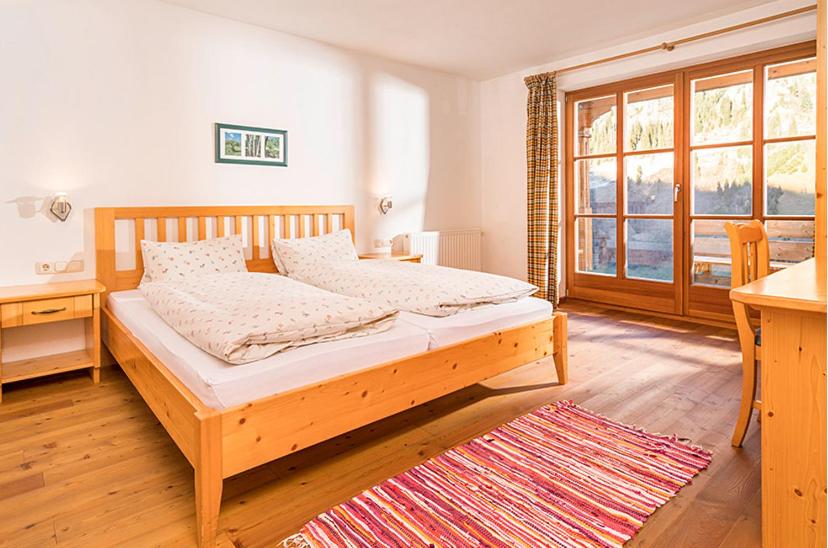 Two-Bedroom Apartment with Terrace photo 2