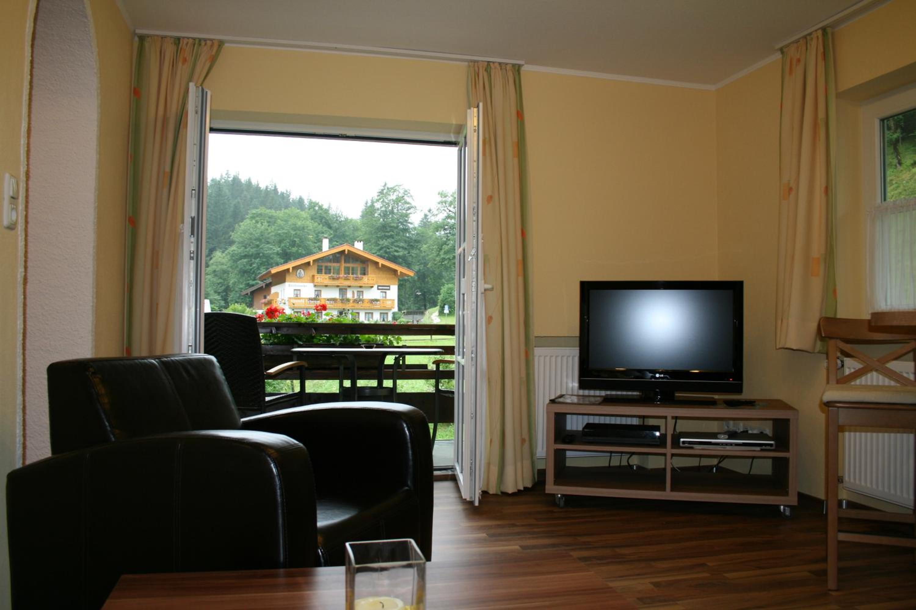 Apartment 3 with Balcony photo 1