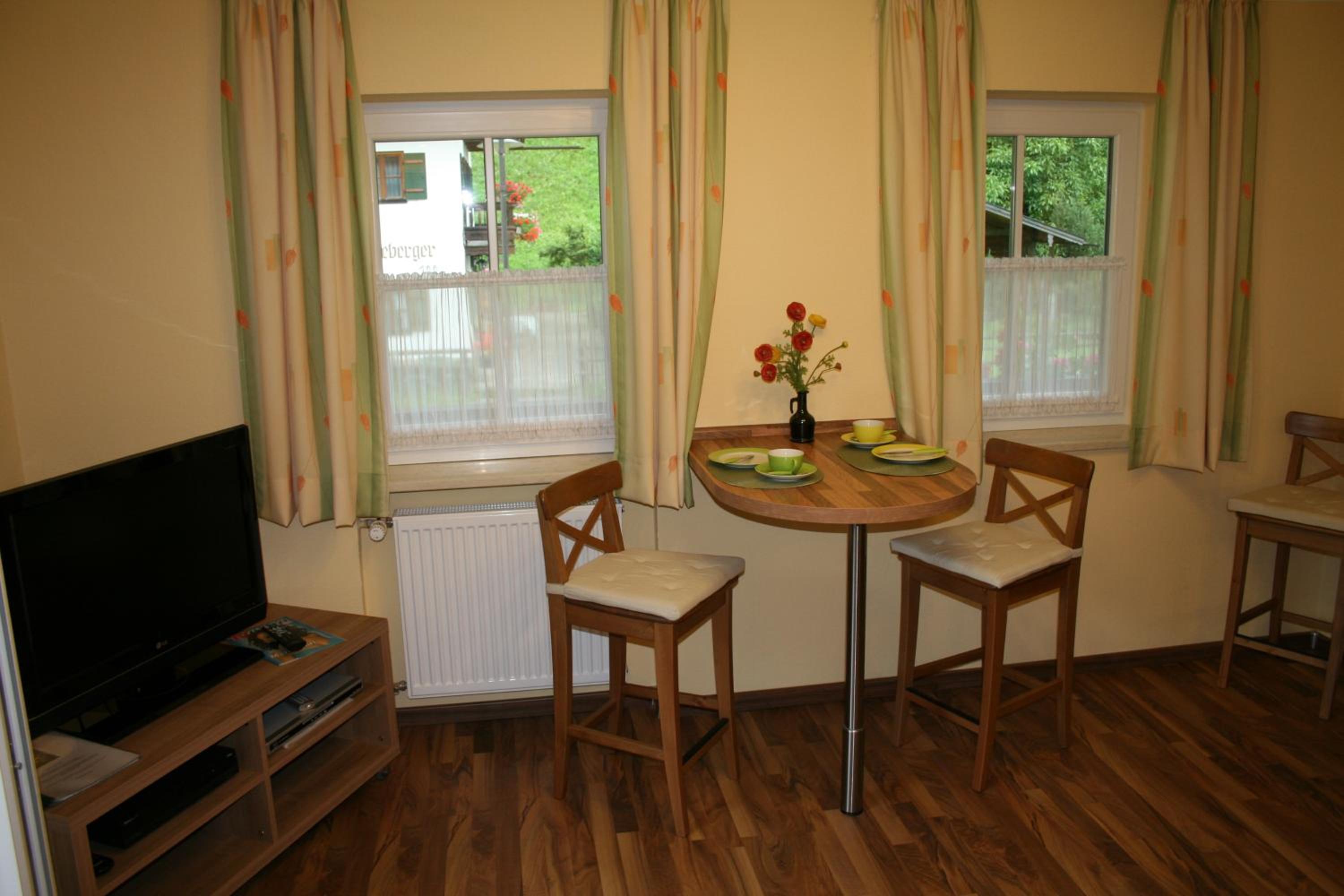 Apartment 3 with Balcony photo 3
