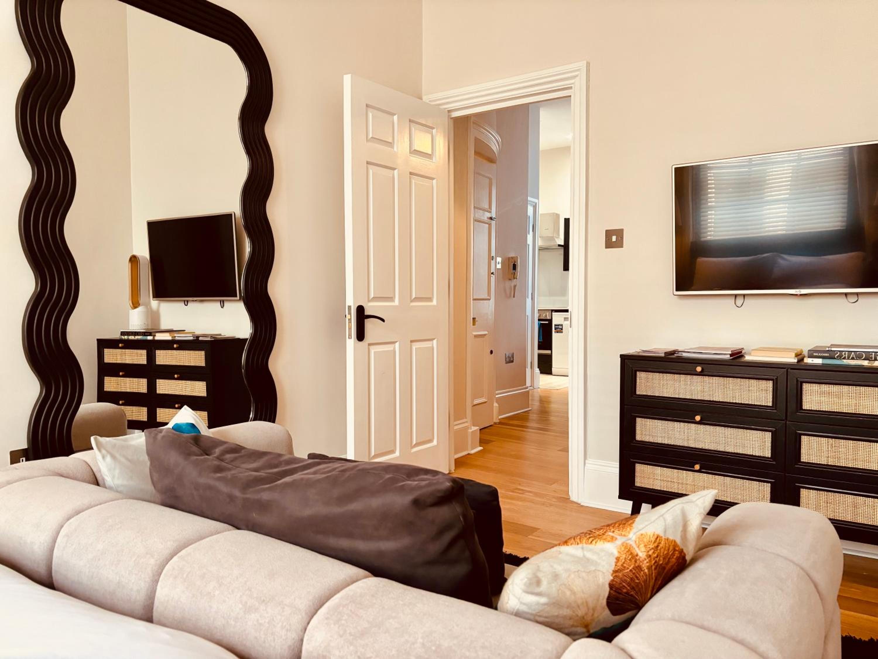 King Suite photo 2