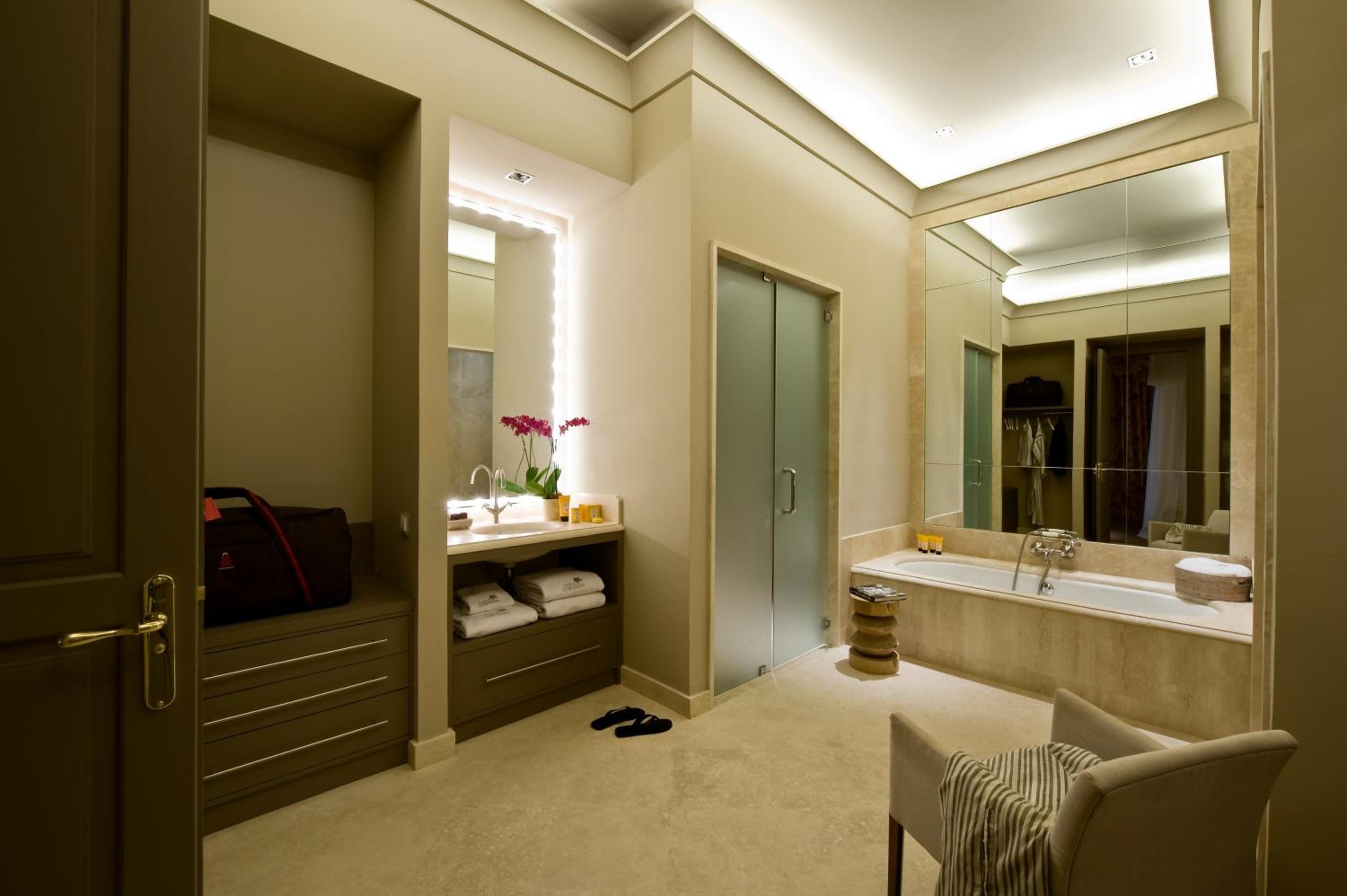 Suite (Non Smoking) photo 2