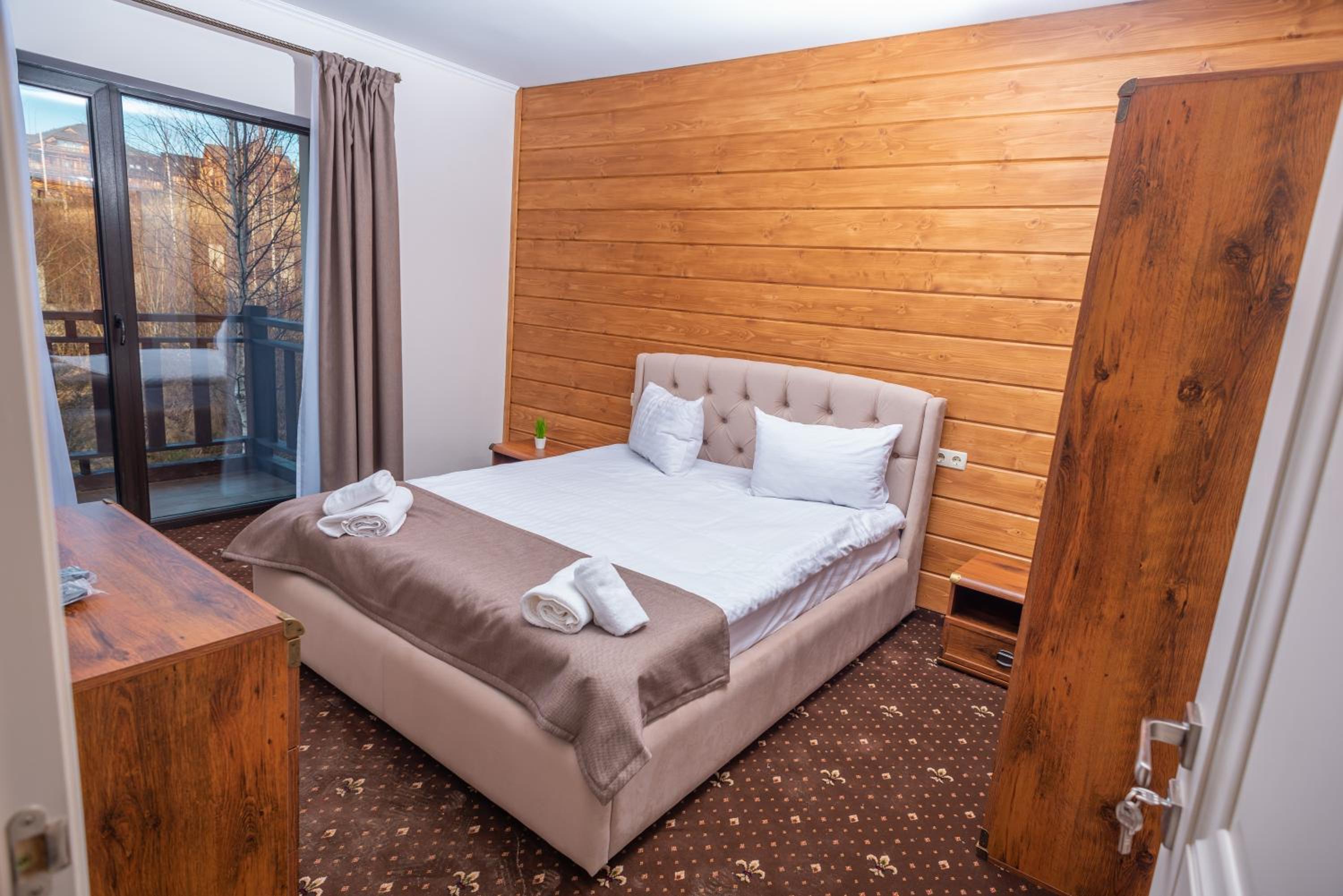 Double Room with Balcony photo 3