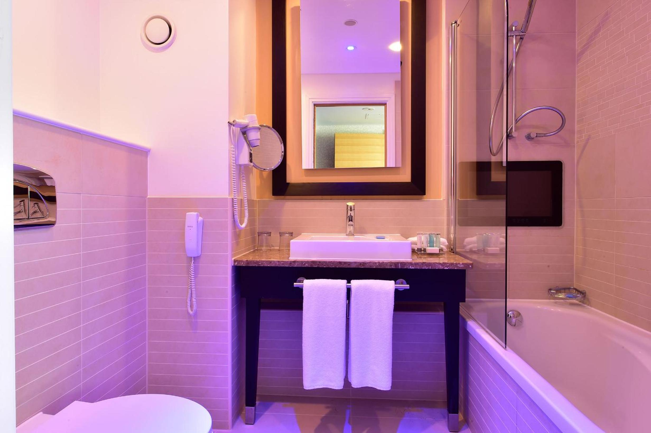 Signatures Two Bedrooms Suite Triple