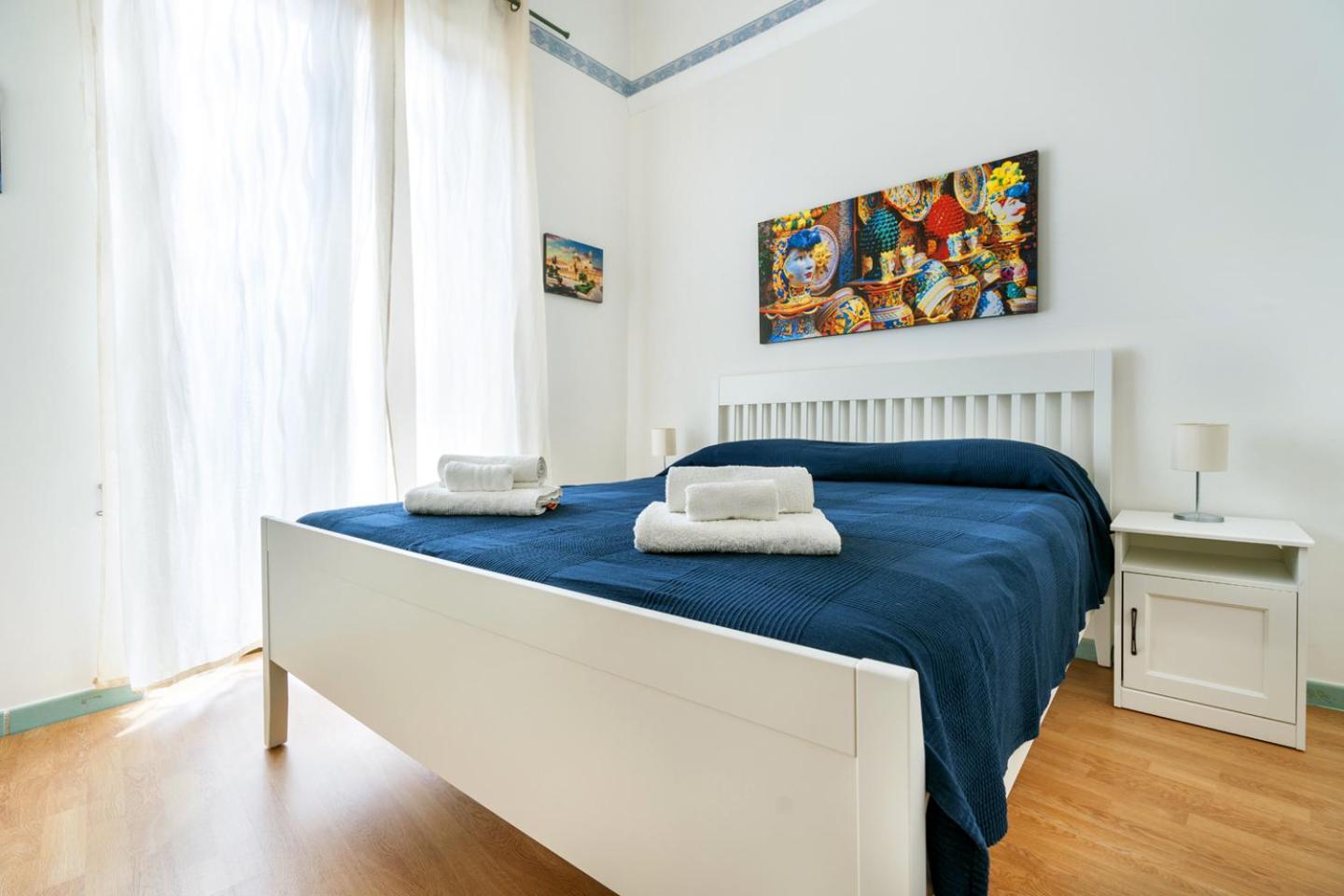 One-Bedroom Deluxe Apartment photo 2