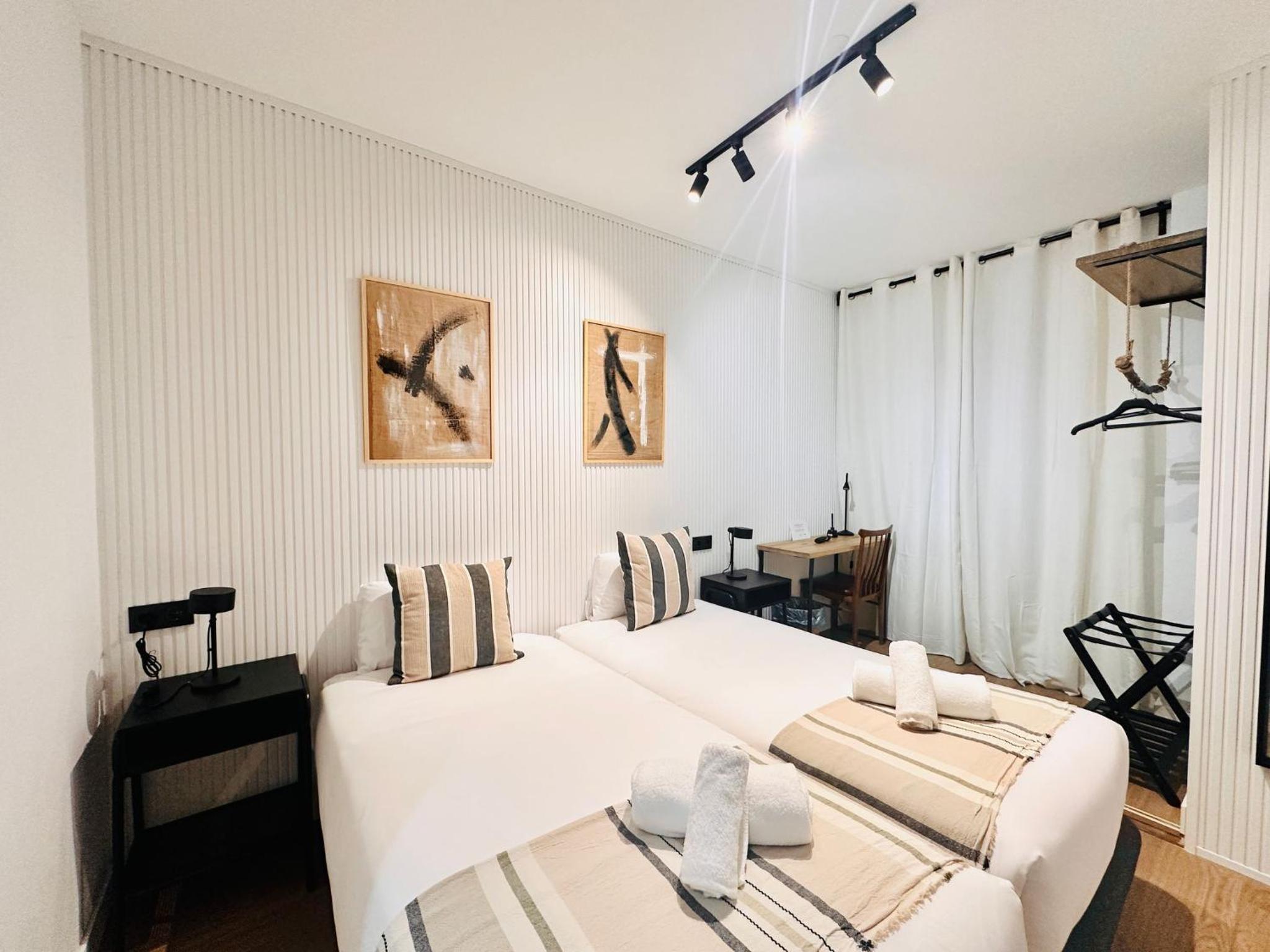 Double Room with Private Bathroom photo 3