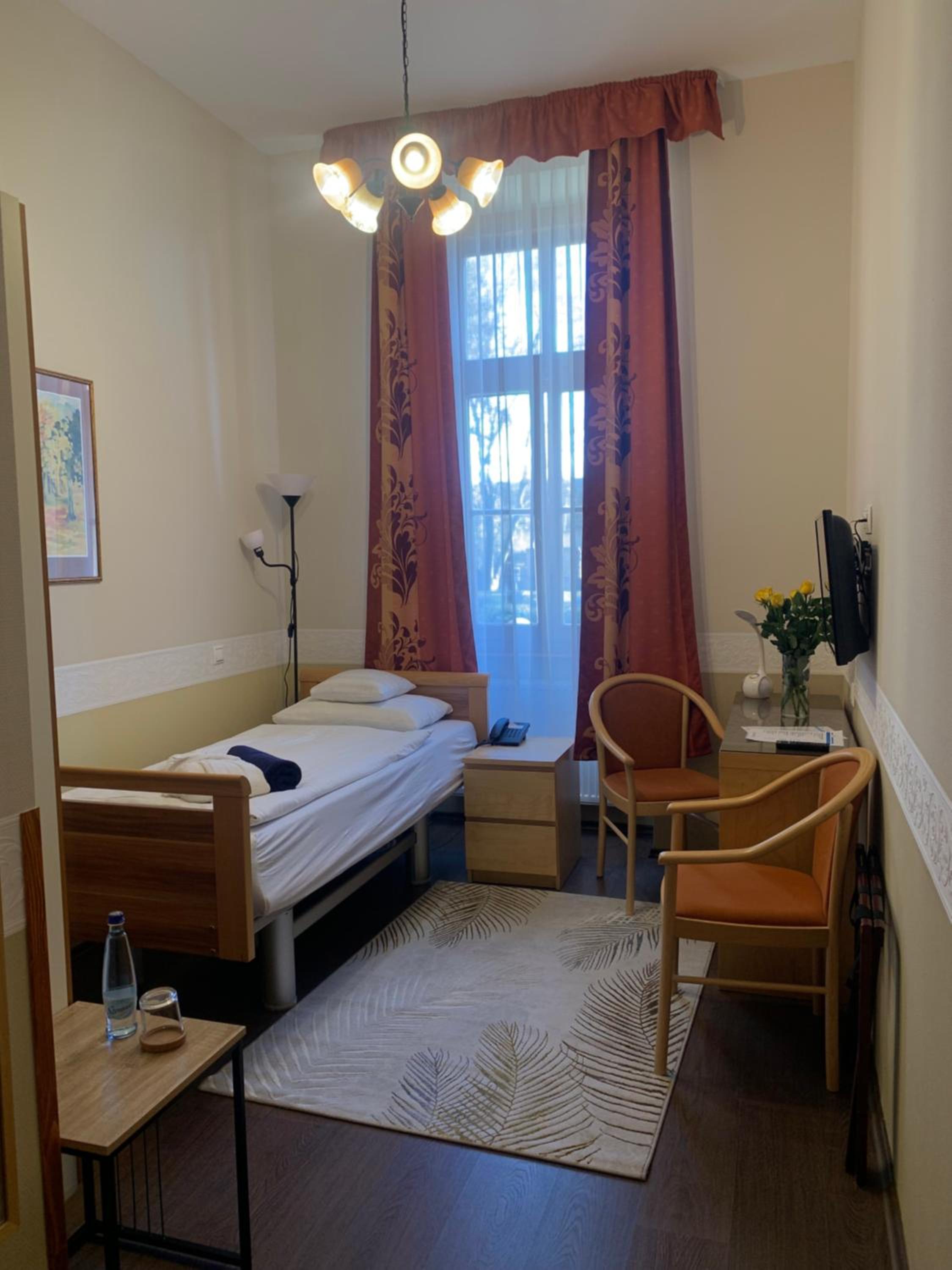 Single Room - Disability Access photo 2