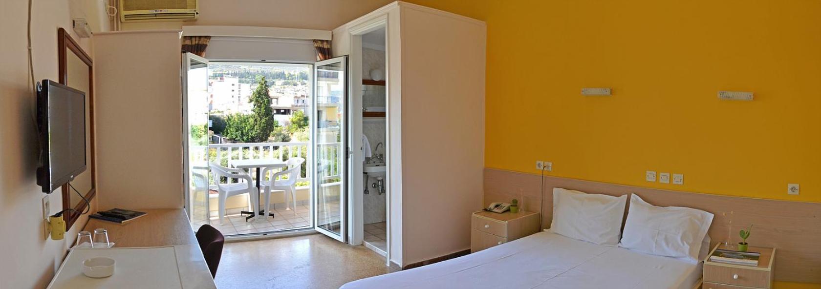 Single Room with Mountain View photo 1