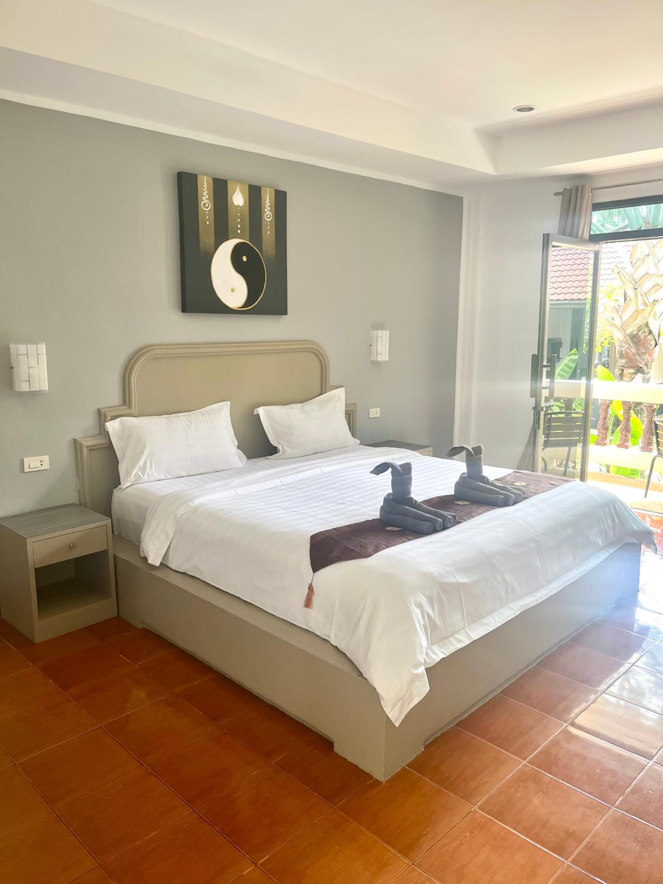 Double Room with Pool Access - Photo 5