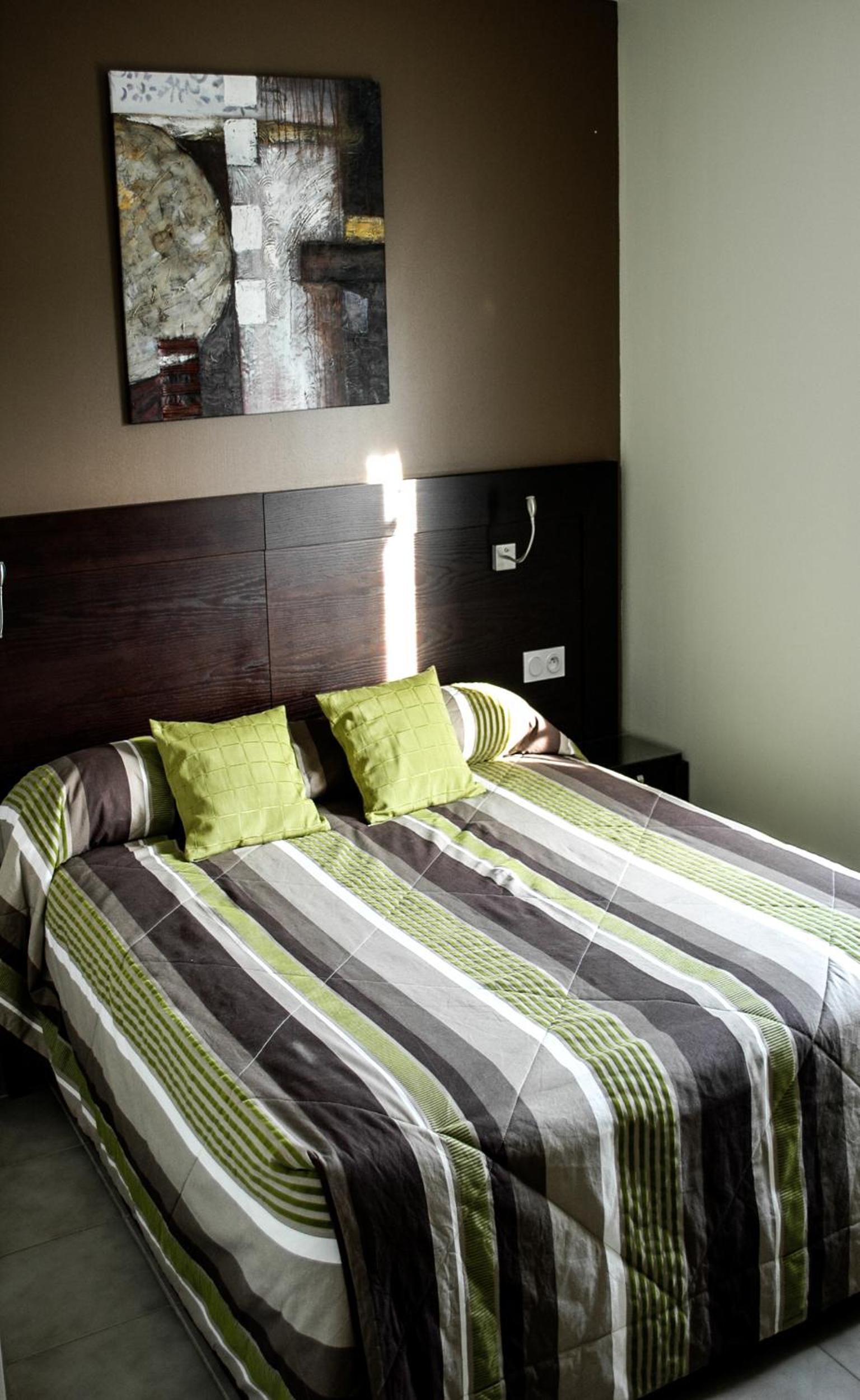 Double Room - Photo 2