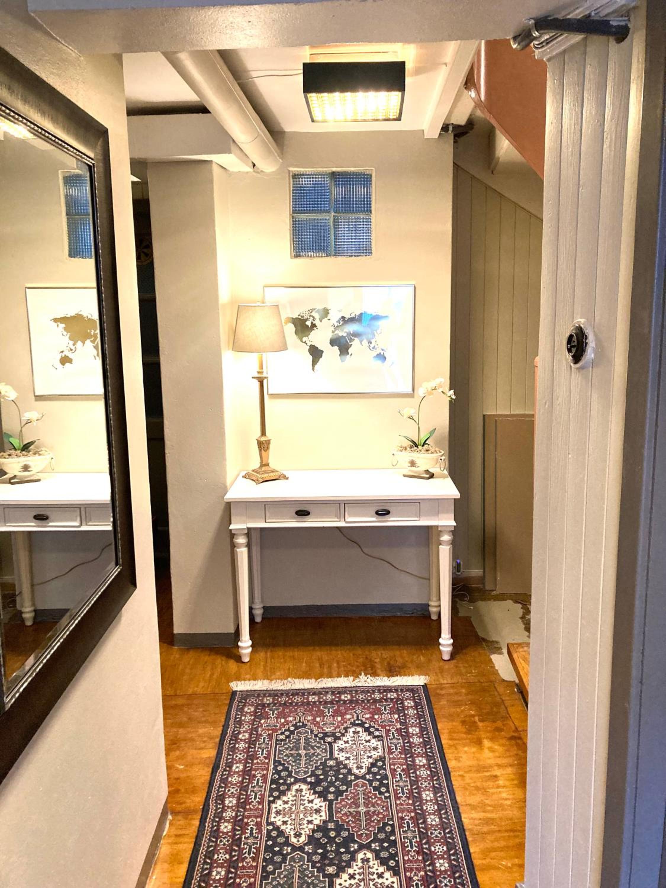 Deluxe Two-Bedroom Apartment with Garden View photo 3