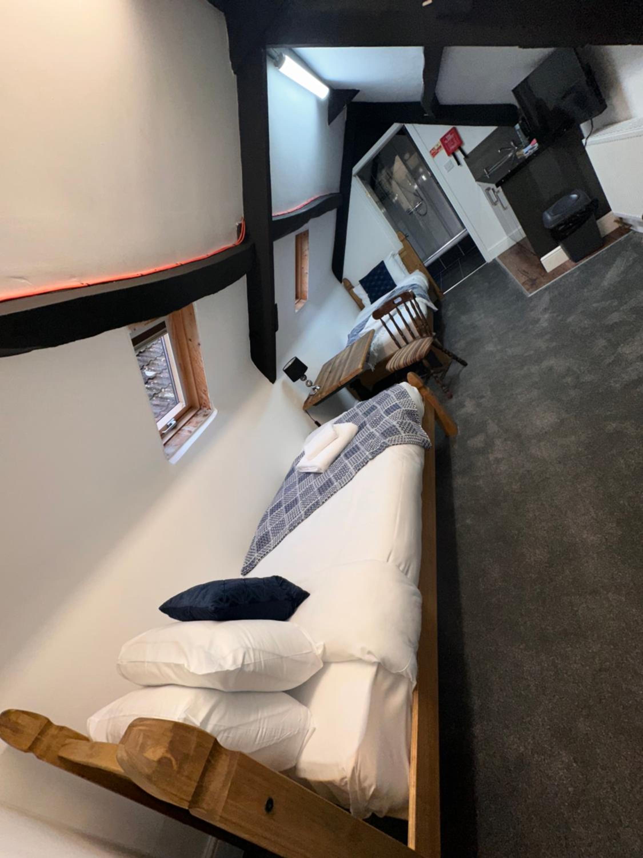 Triple Room with Private Bathroom photo 2