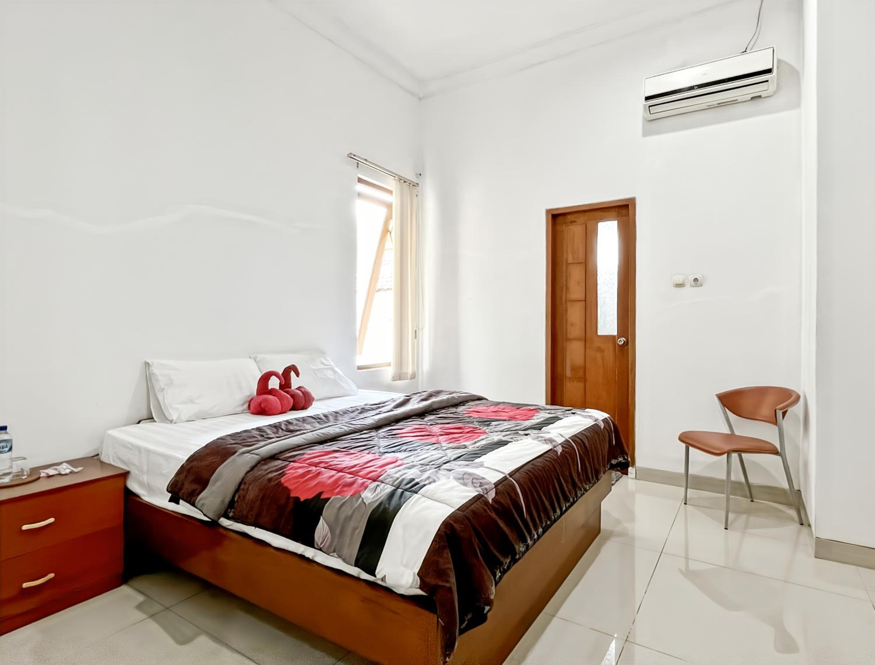 Double Room with Private Bathroom photo 1