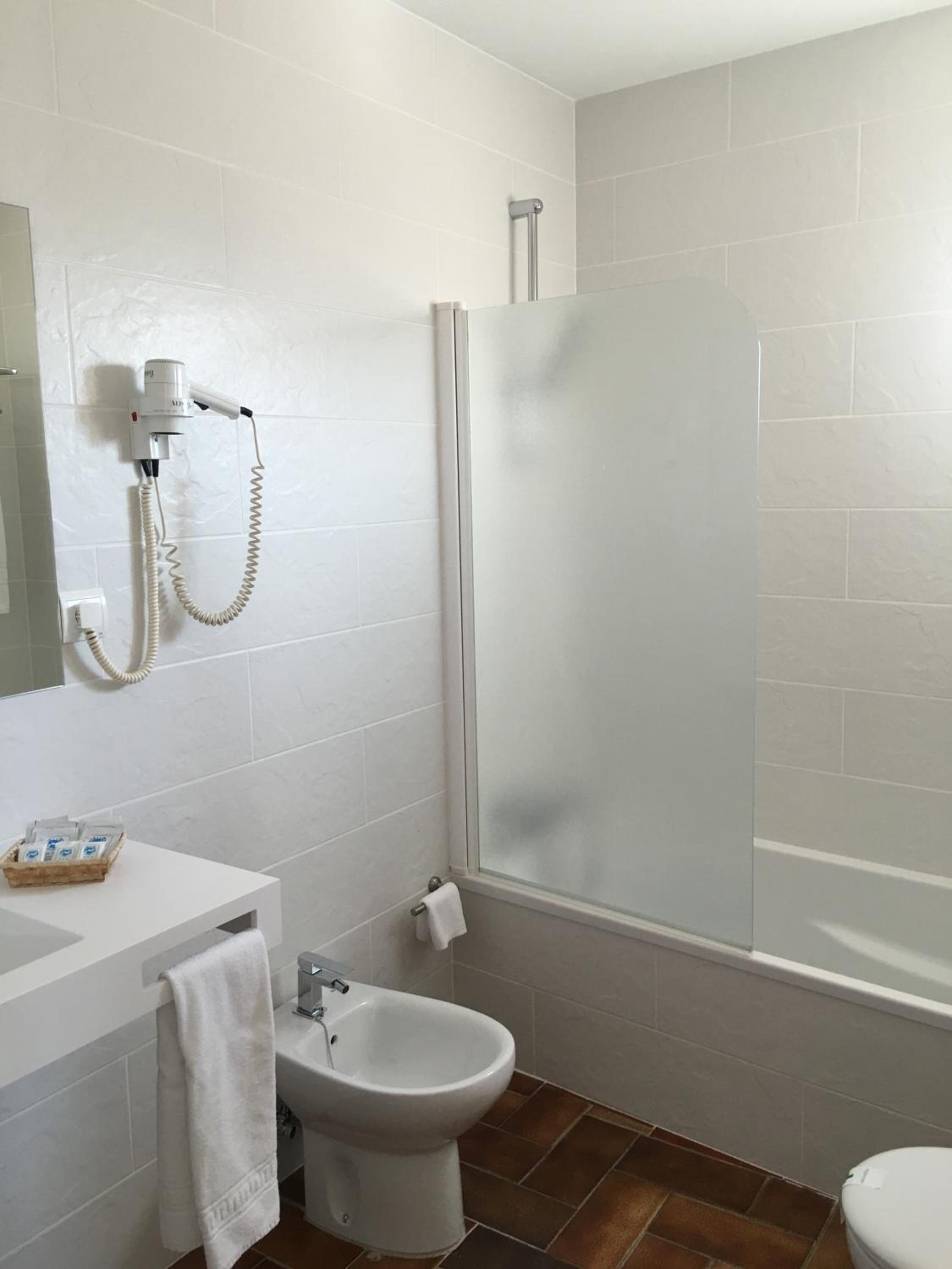 Double or Twin Room with Terrace photo 2