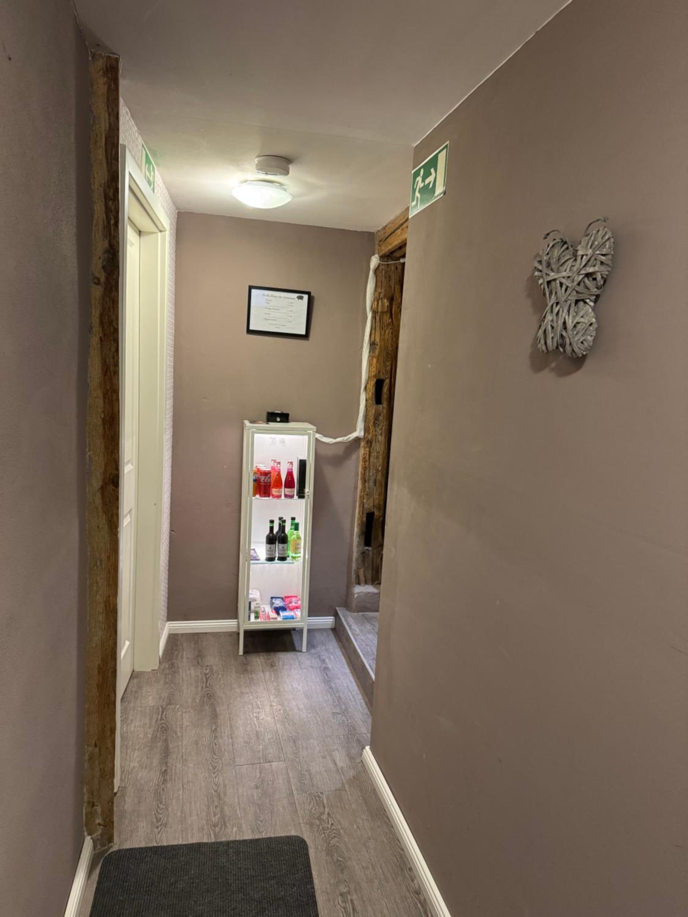 Two-Bedroom Apartment - Photo 15